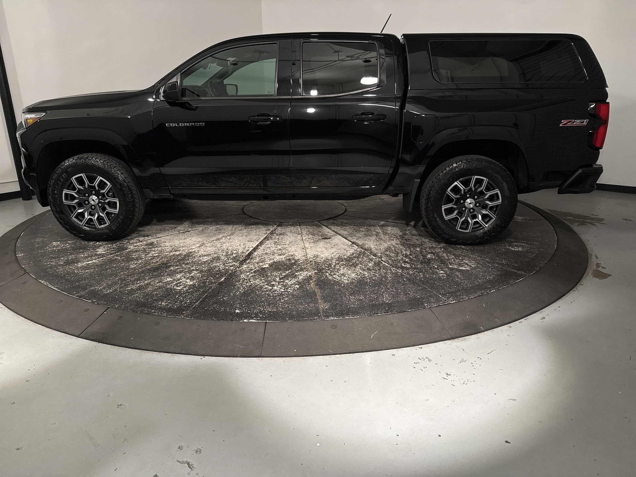 2023 Chevrolet Colorado 4WD Z71 photo 5