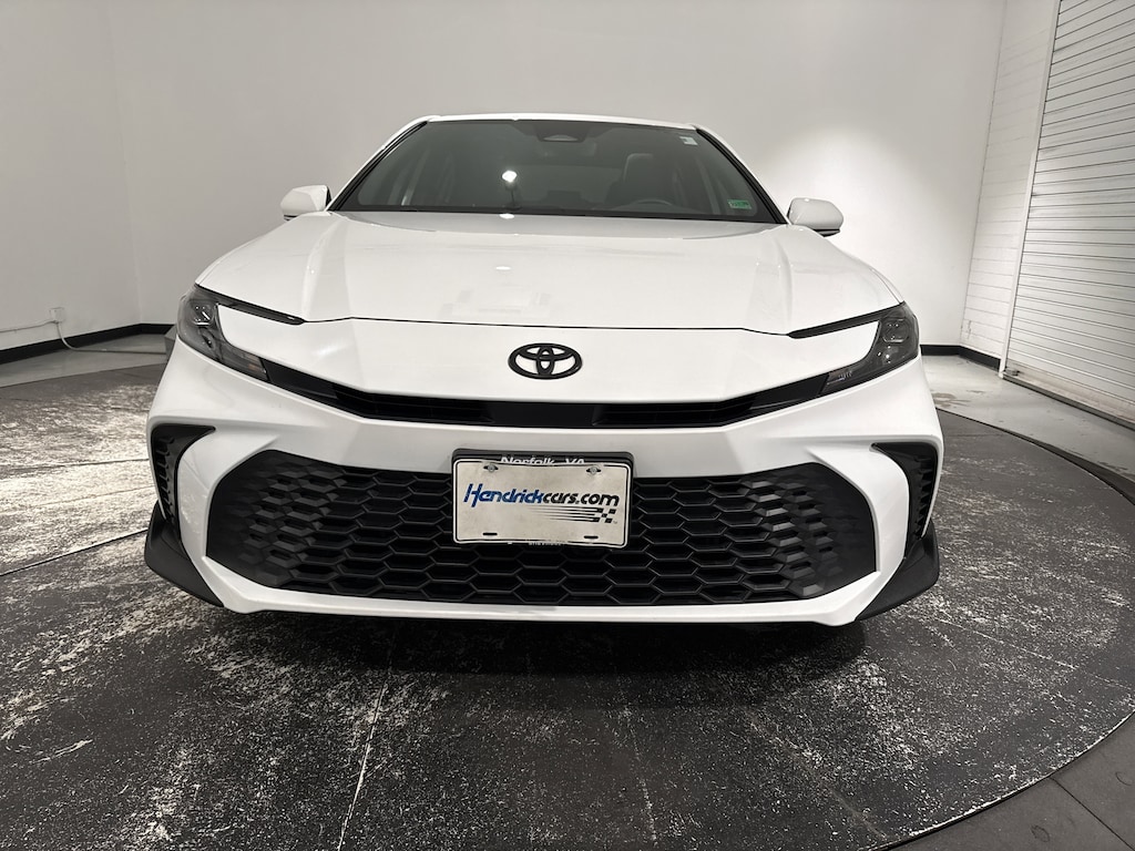 Used 2025 Toyota Camry SE Sedan