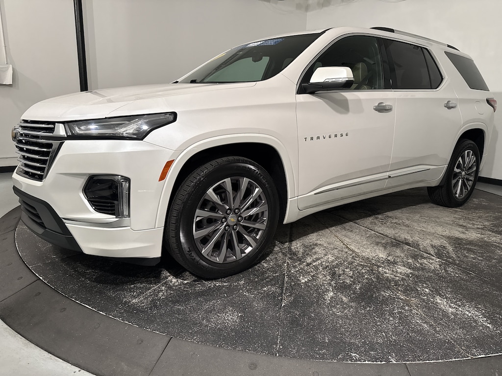 Used 2022 Chevrolet Traverse Premier SUV