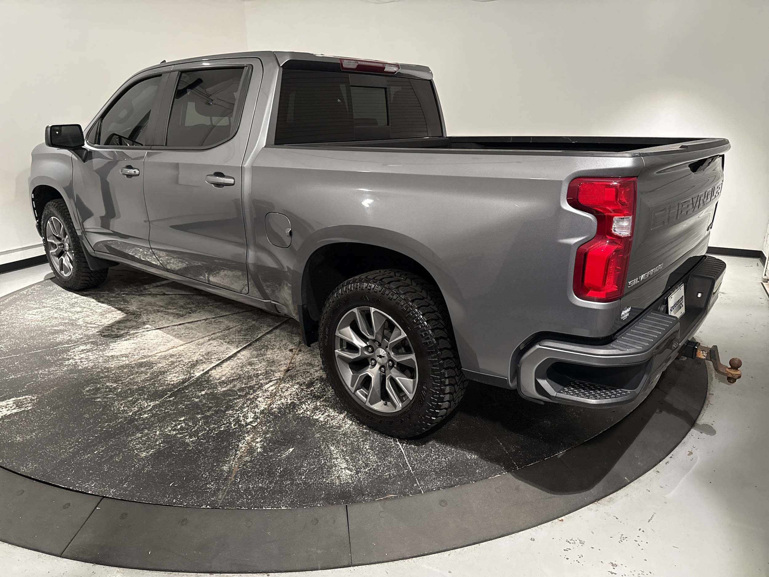 2021 Chevrolet Silverado 1500 RST photo 3