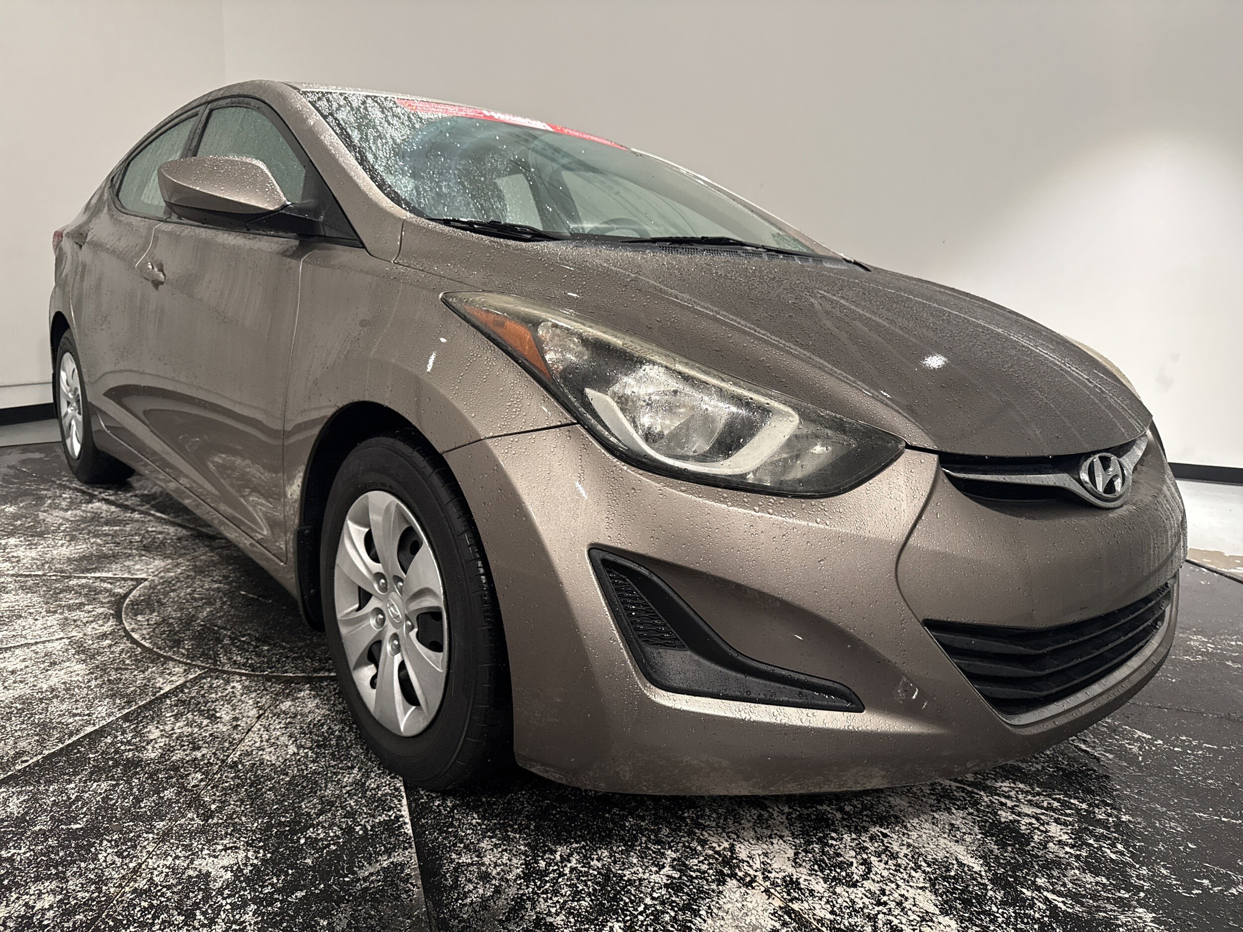 2016 Hyundai Elantra SE photo 2