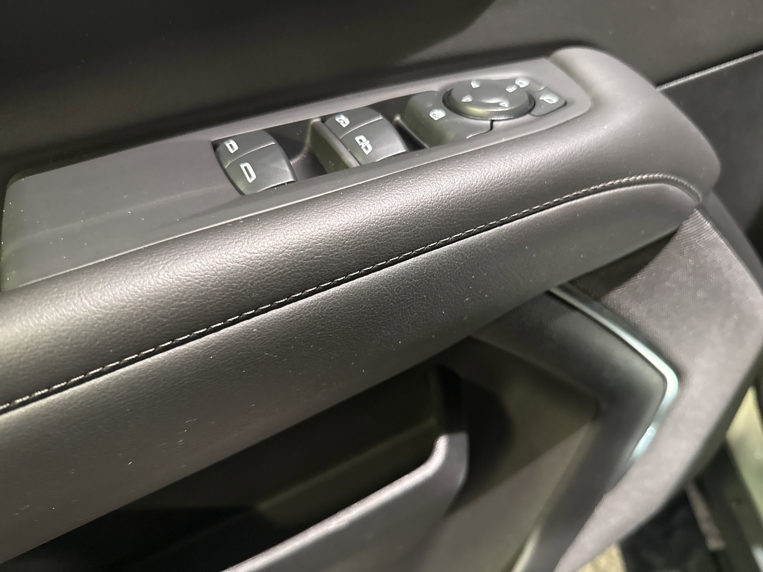 2025 Chevrolet Tahoe Z71 photo 5