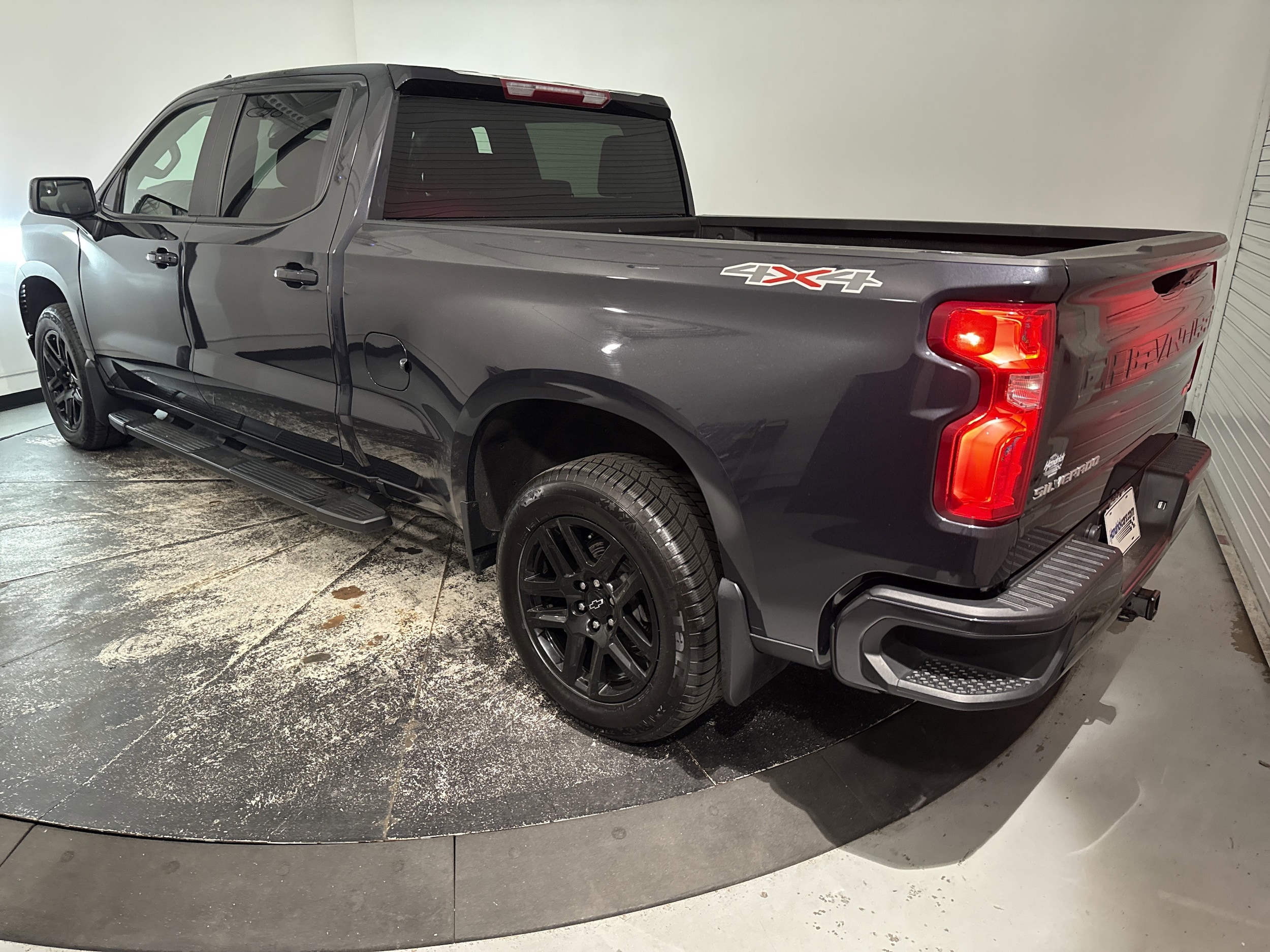 2023 Chevrolet Silverado 1500 RST photo 6