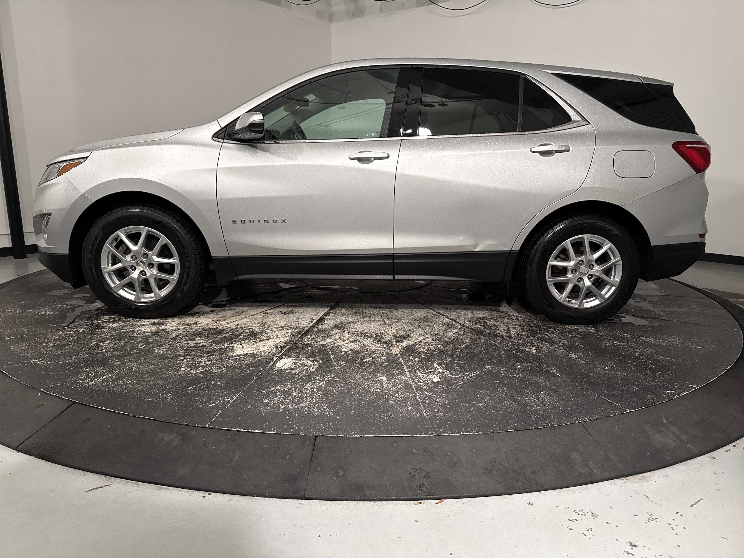 2019 Chevrolet Equinox LT photo 6