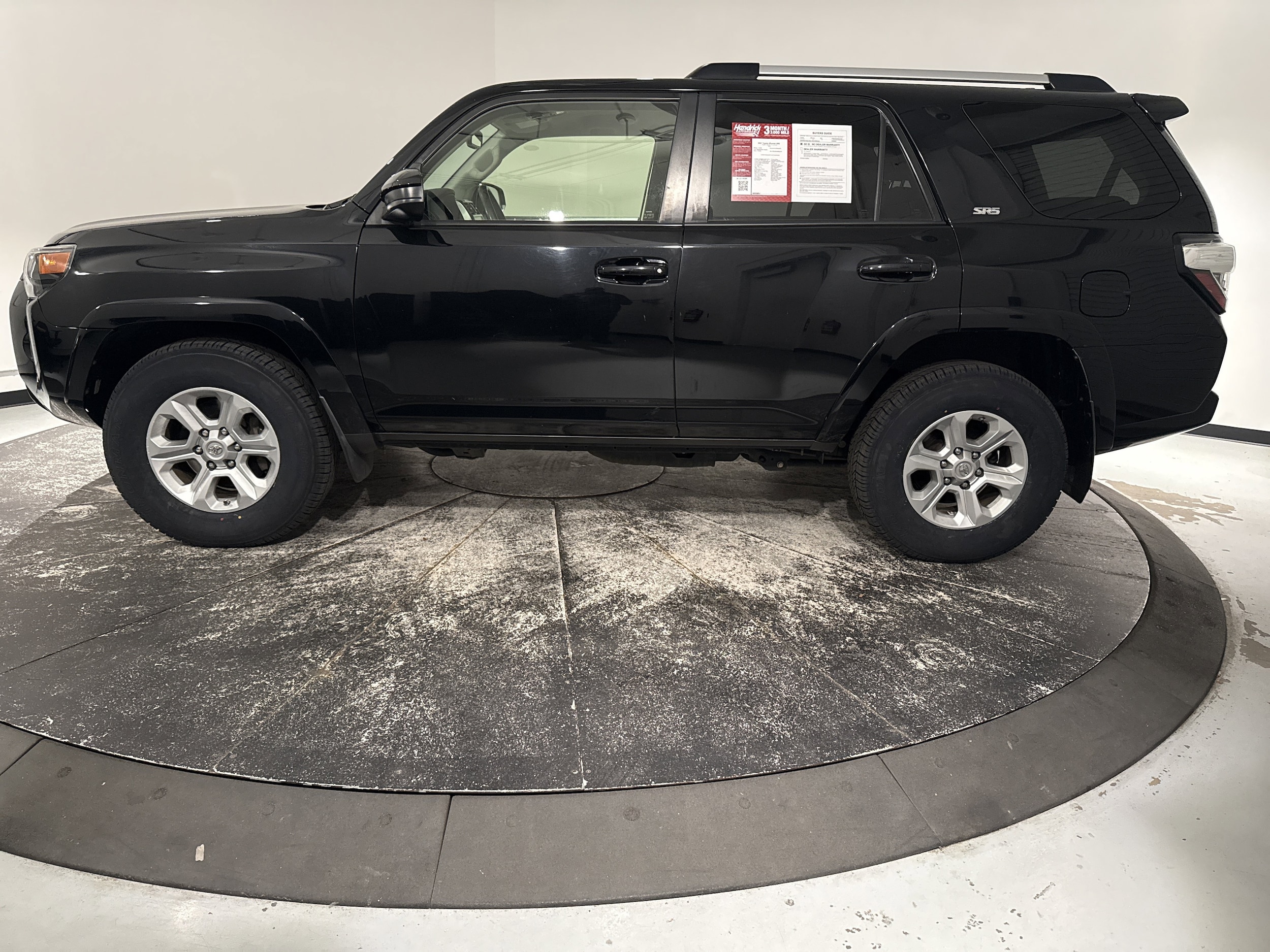2021 Toyota 4Runner SR5 photo 6