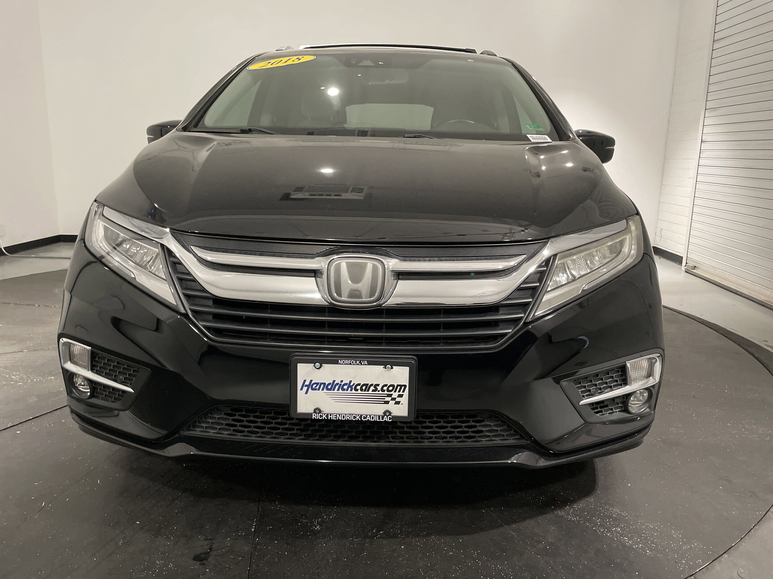 2018 Honda Odyssey Elite photo 2