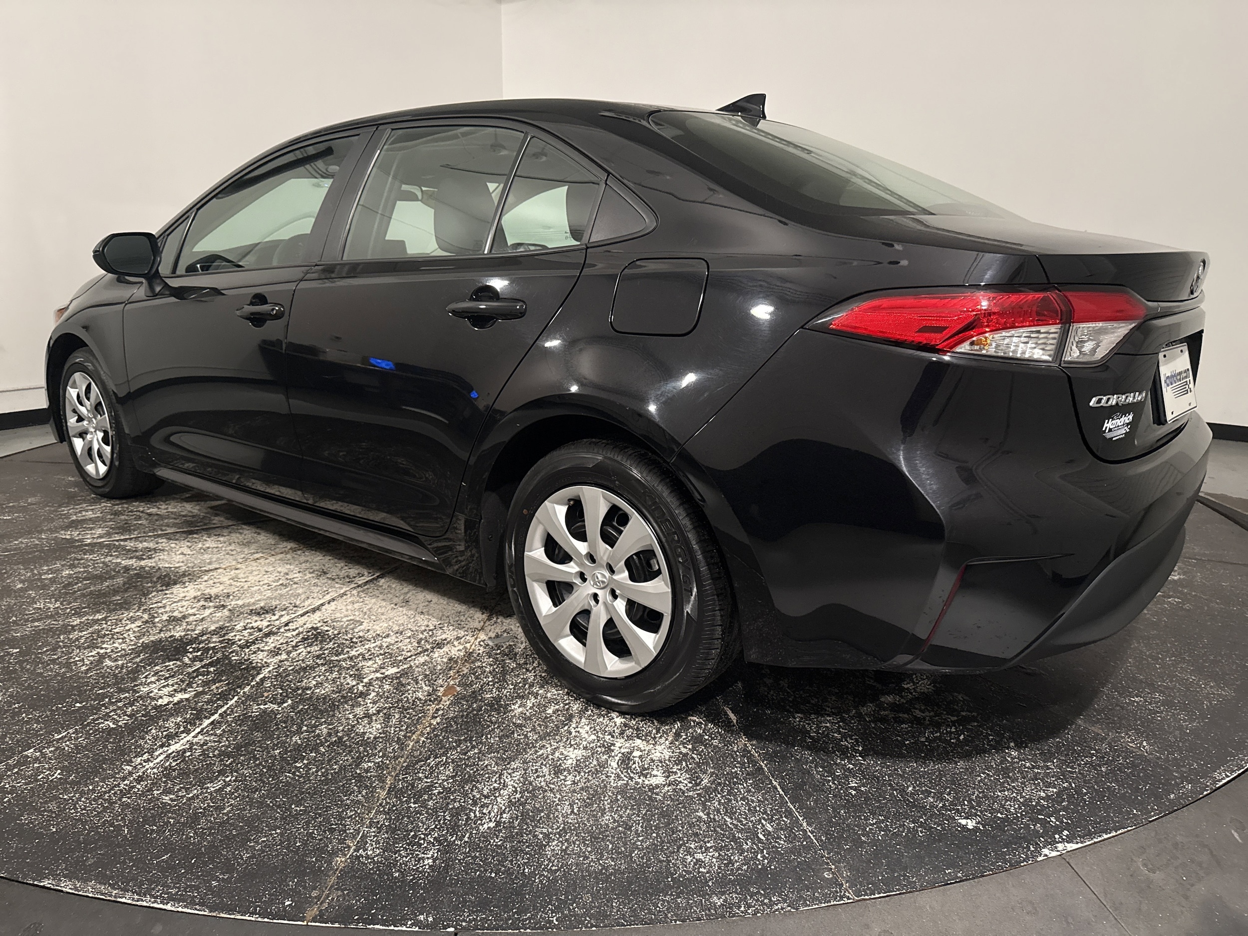 2024 Toyota Corolla LE photo 3