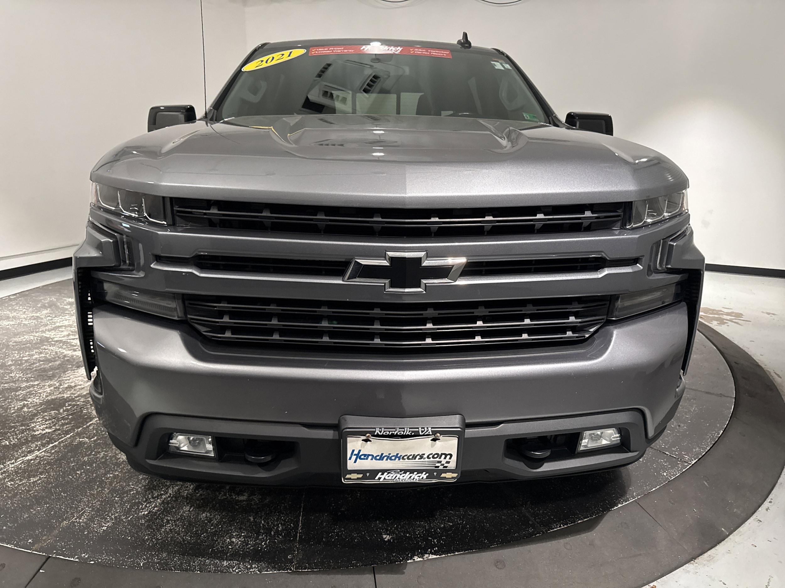 2021 Chevrolet Silverado 1500 RST photo 2