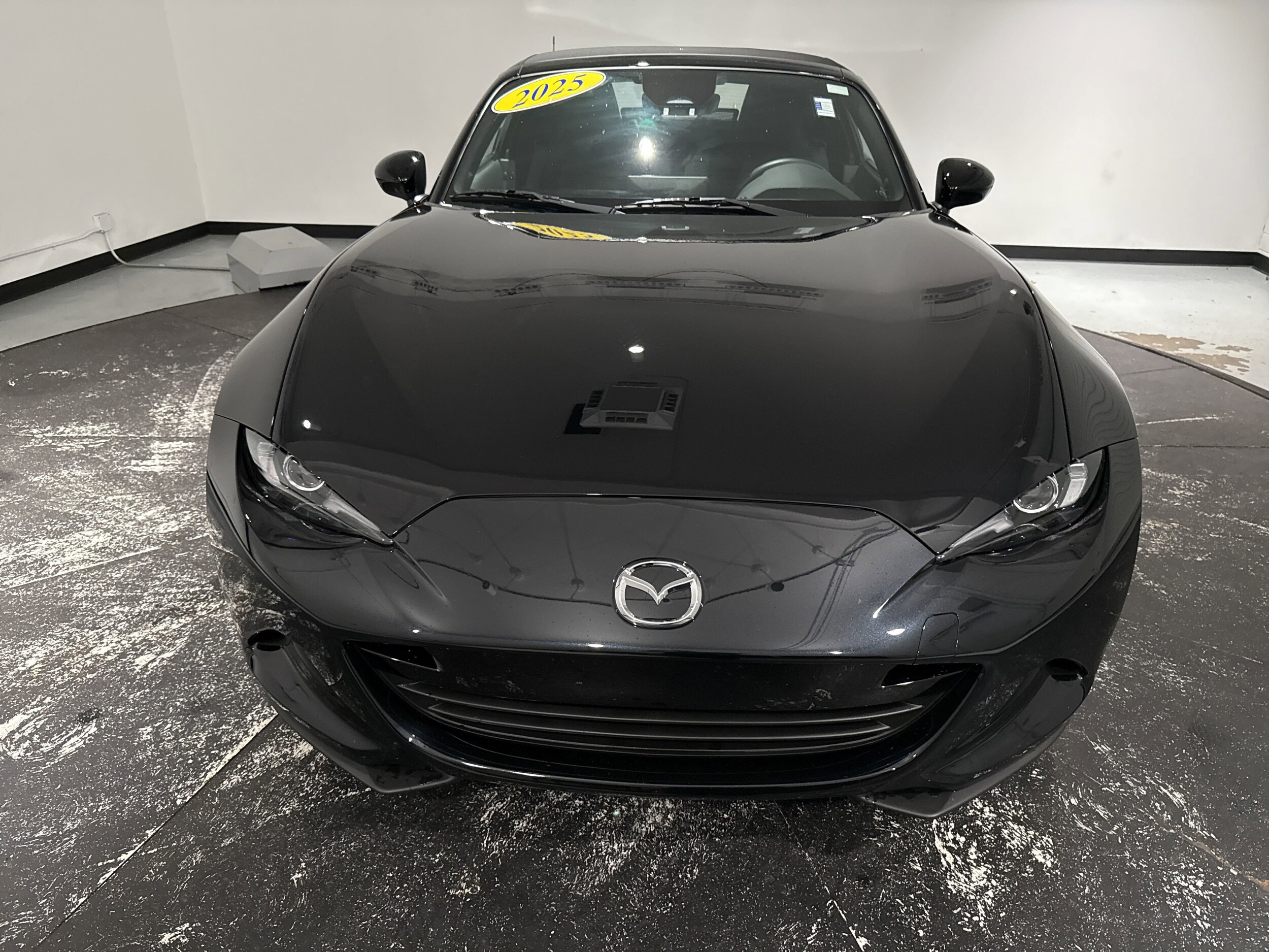 2025 Mazda MX-5 Miata Miata Sport photo 2