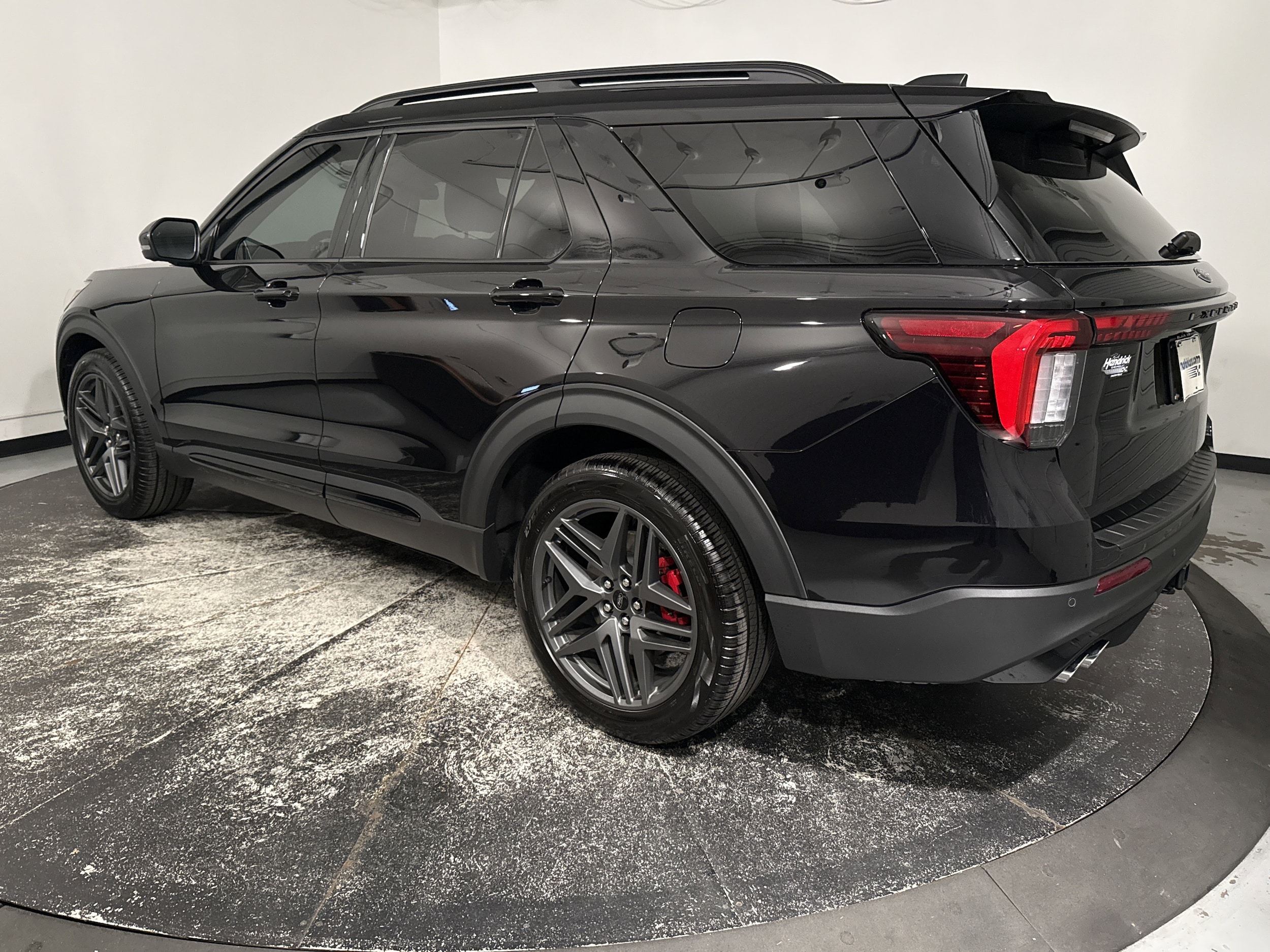 2026 Ford Explorer ST photo 6