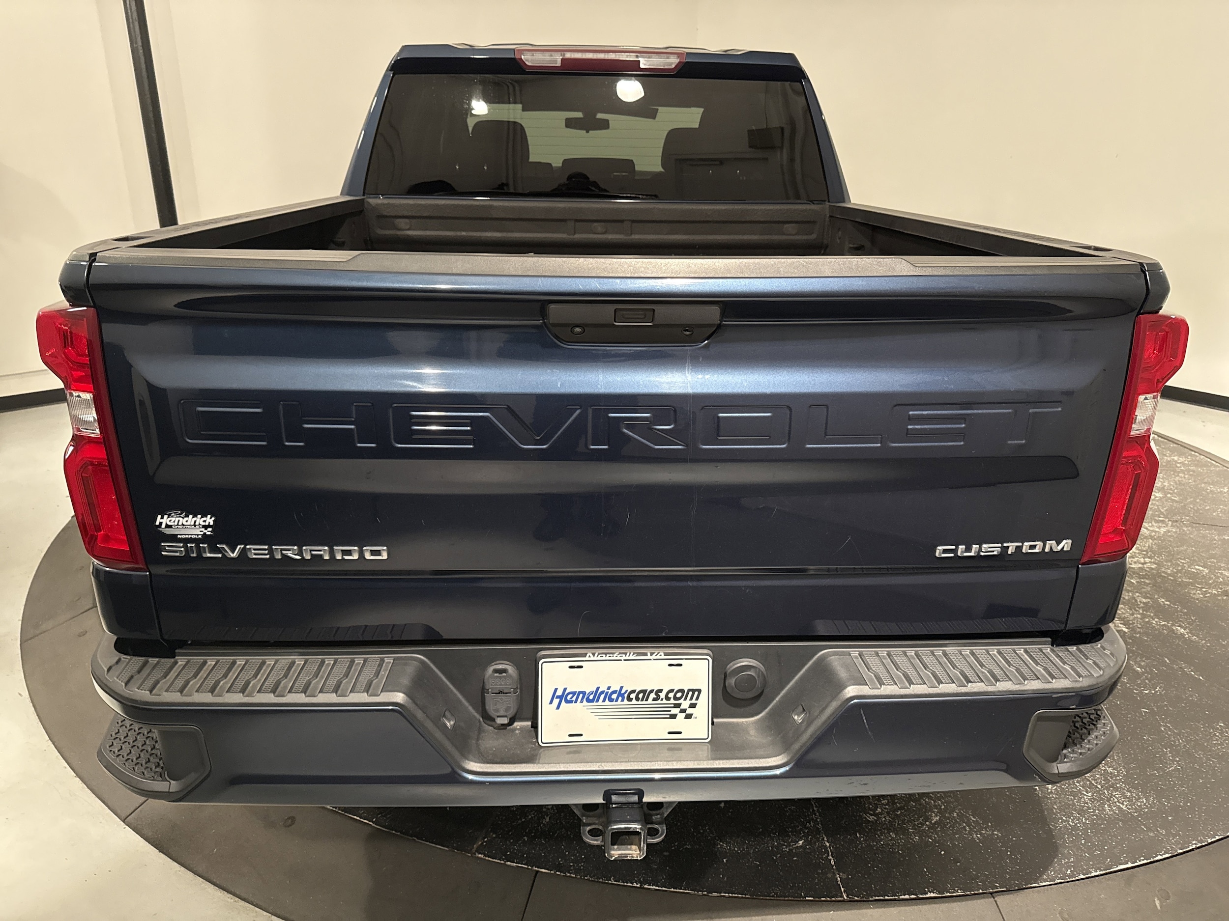 2020 Chevrolet Silverado 1500 Custom photo 3