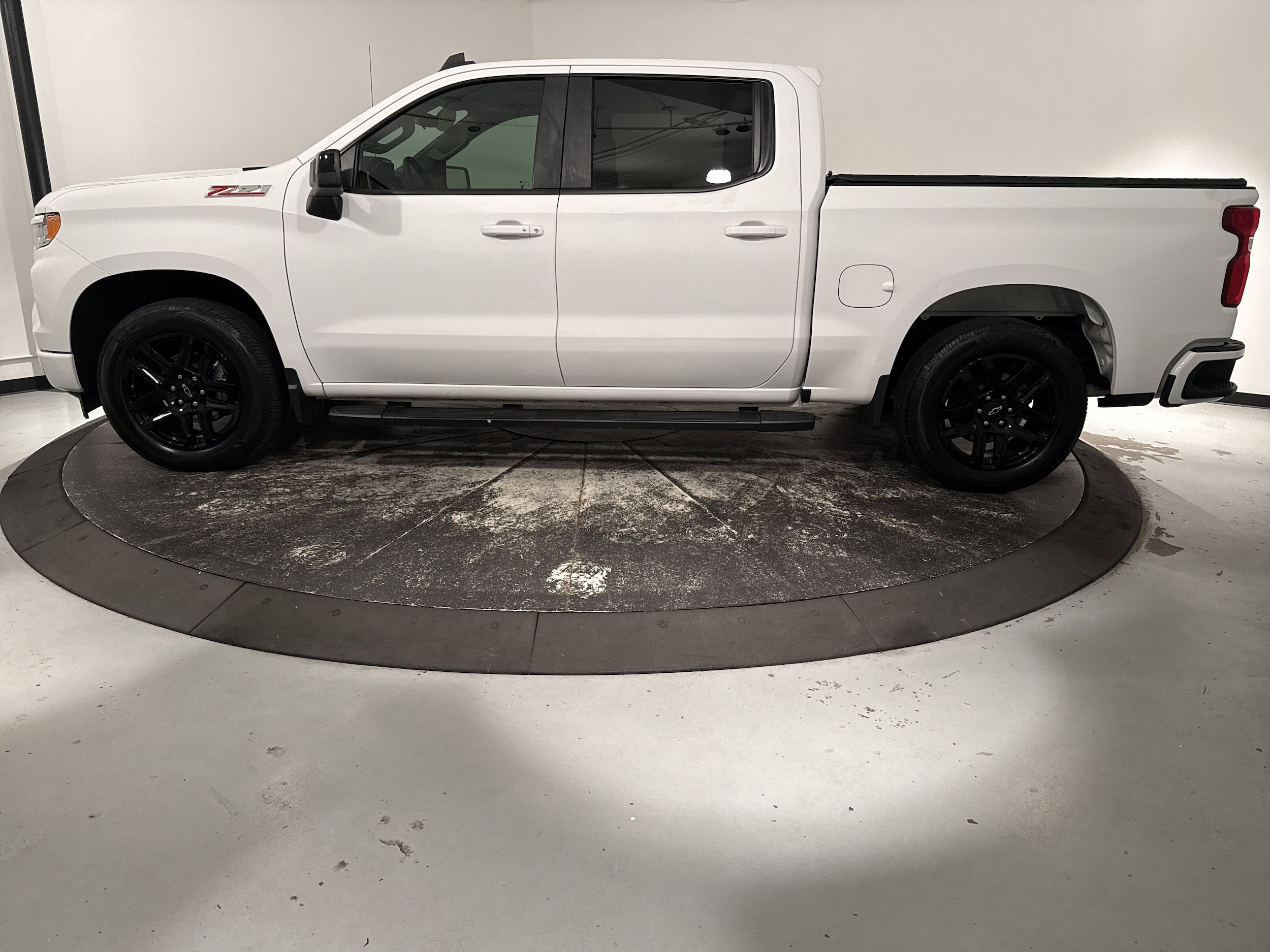 2022 Chevrolet Silverado 1500 RST photo 6
