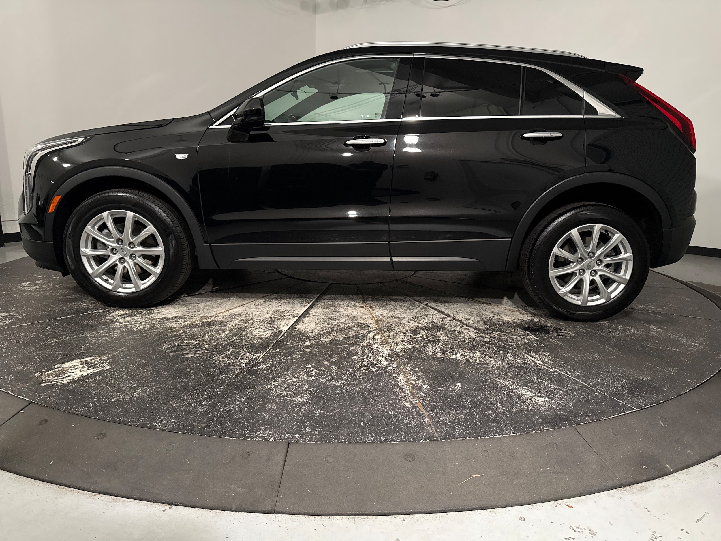 CADILLAC XT4 AWD Luxury