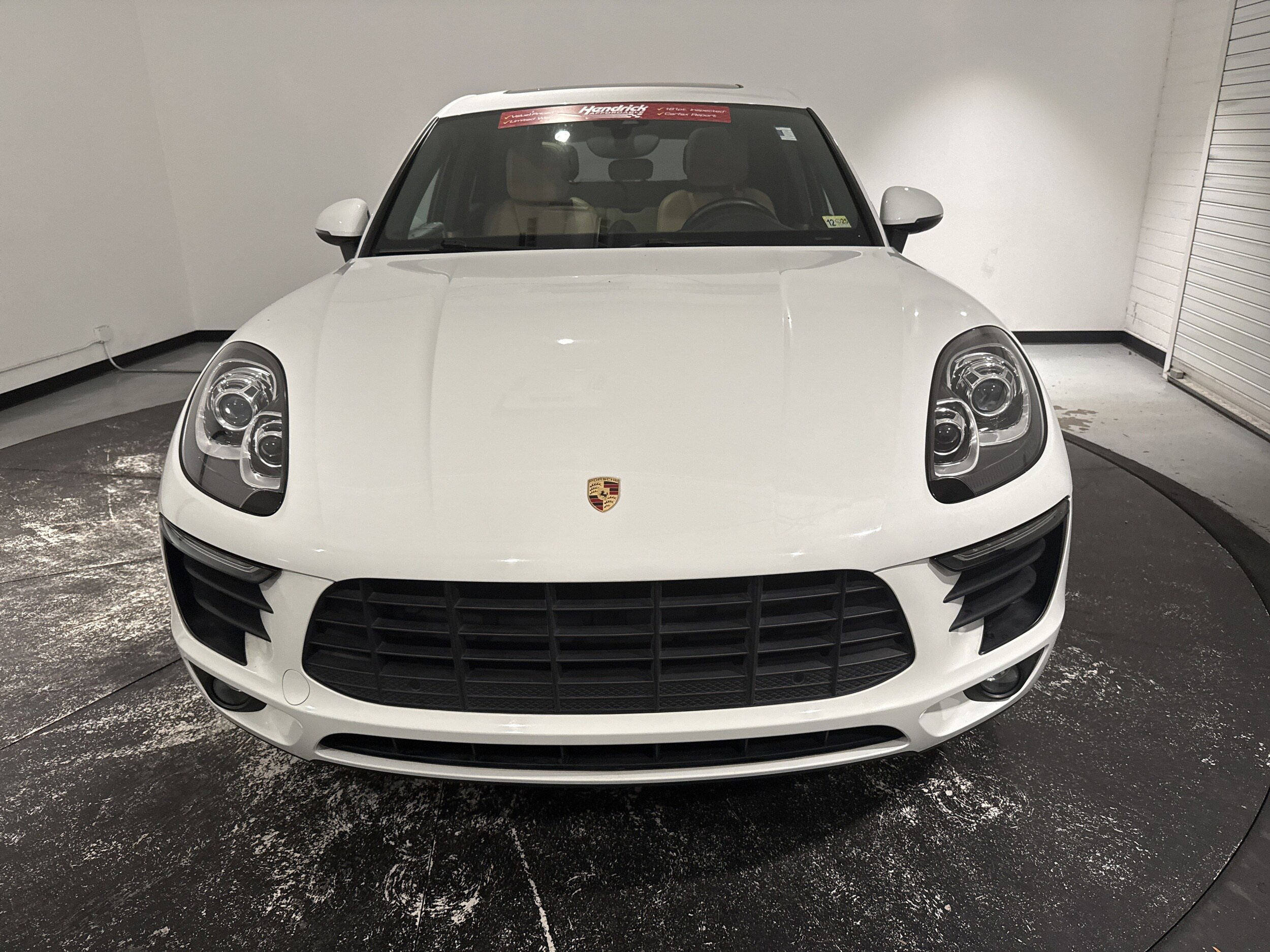 2018 Porsche Macan photo 3