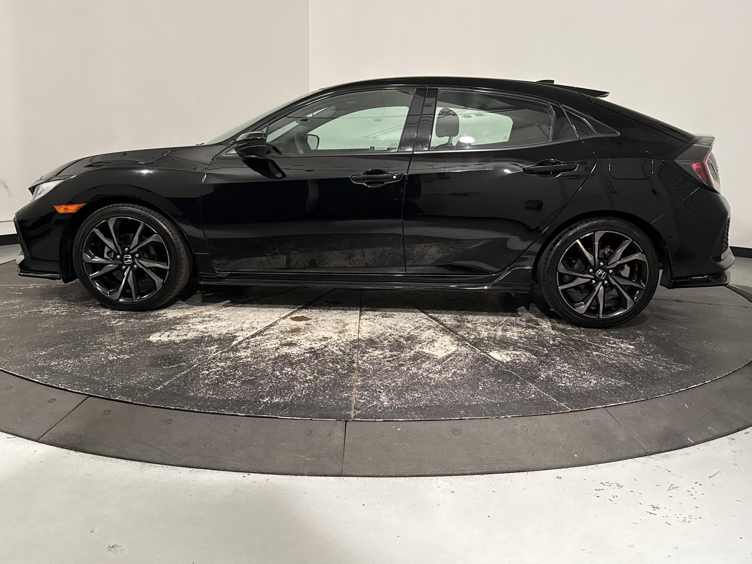 2018 Honda Civic Sport photo 6