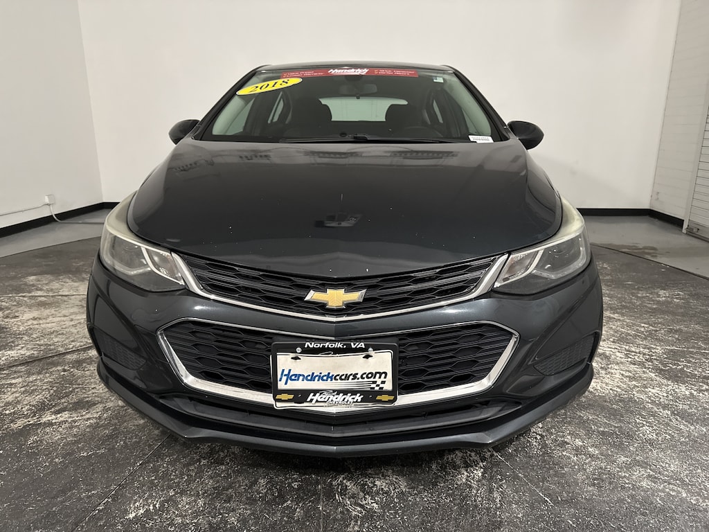 Used 2018 Chevrolet Cruze LT Hatchback