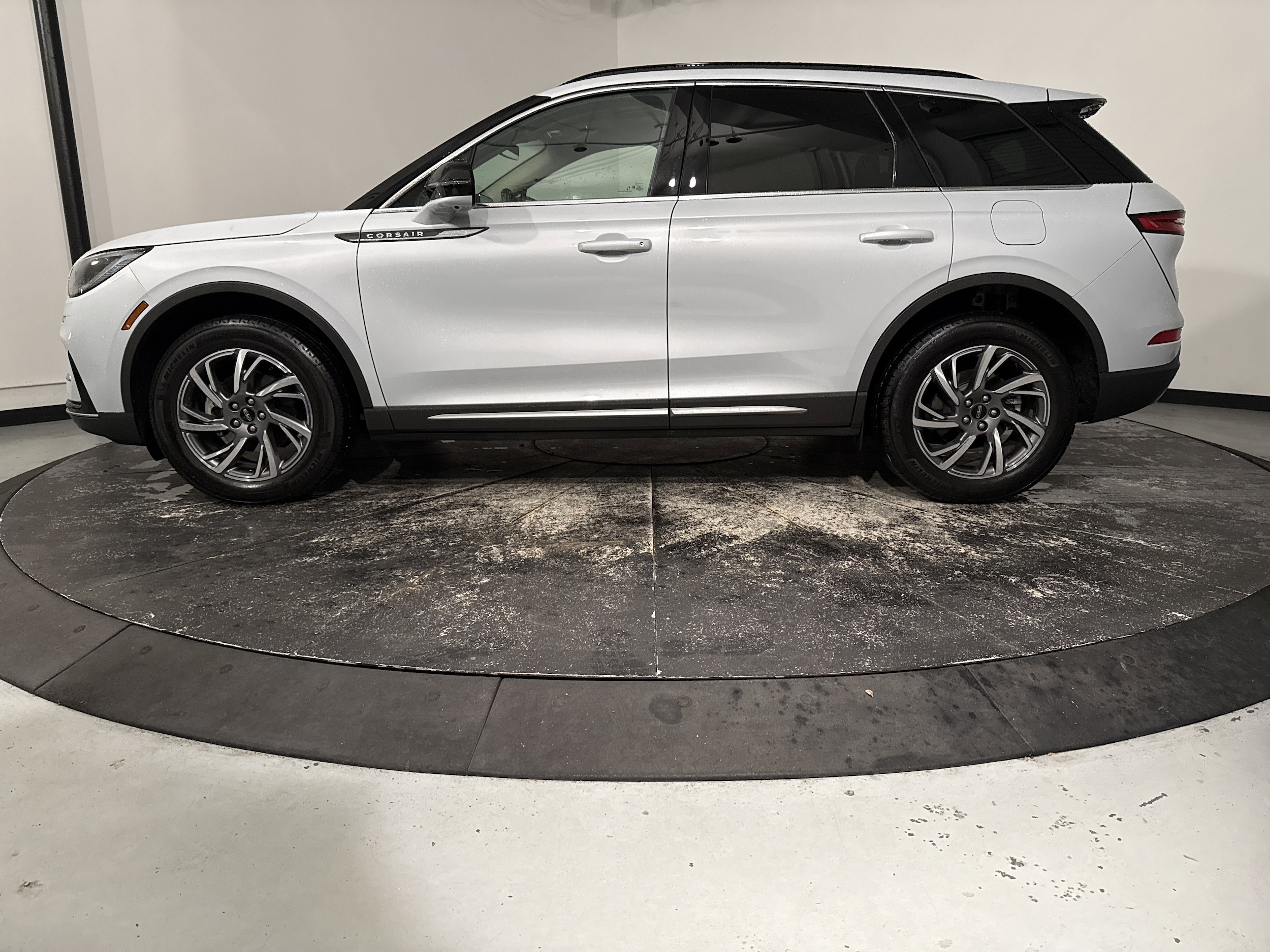 2025 Lincoln Corsair Premiere photo 5