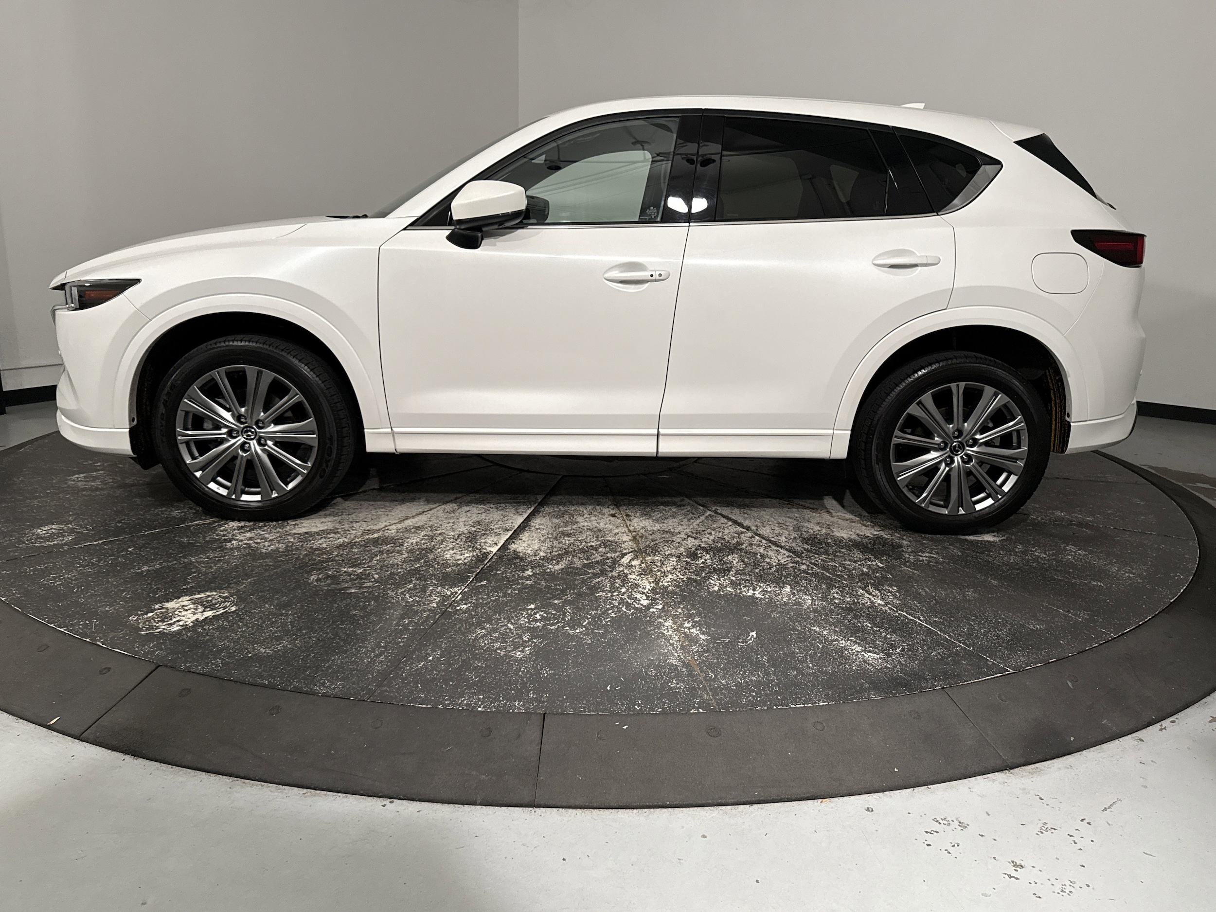 2022 Mazda CX-5 2.5 Turbo Signature photo 6