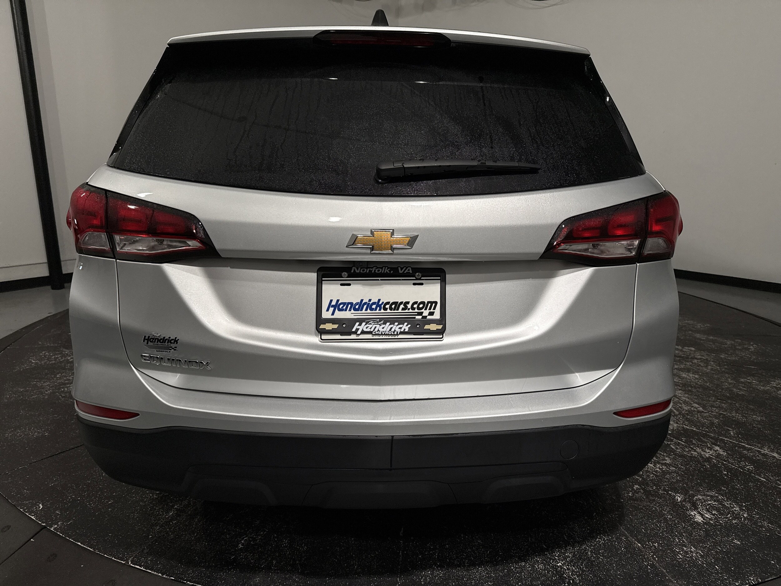 2022 Chevrolet Equinox LS photo 3