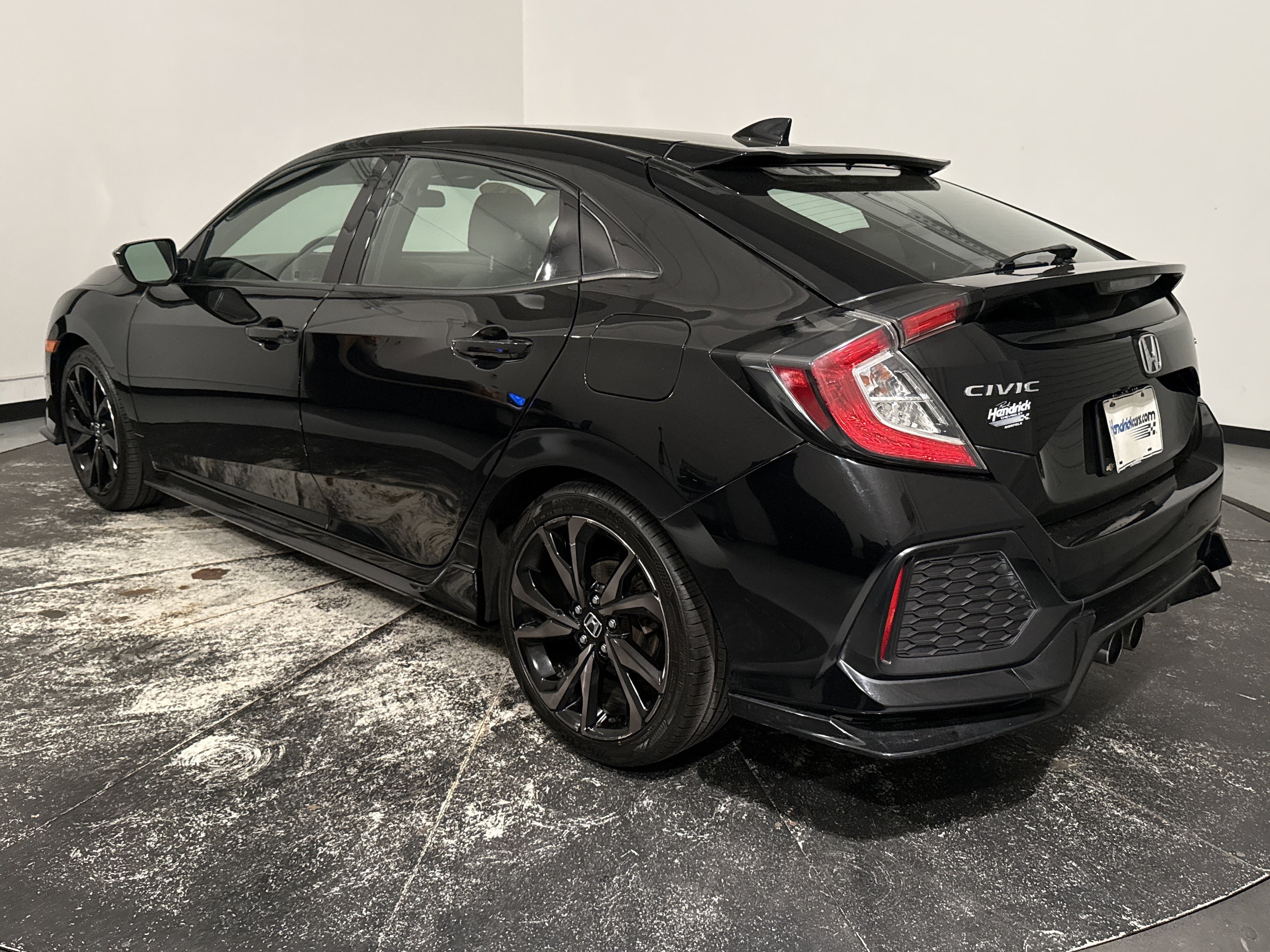 2018 Honda Civic Sport photo 3