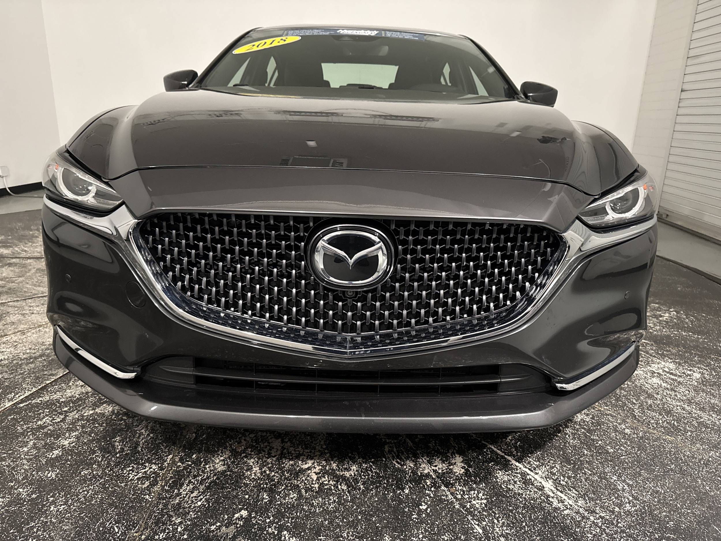 2018 Mazda Mazda6 Signature photo 2