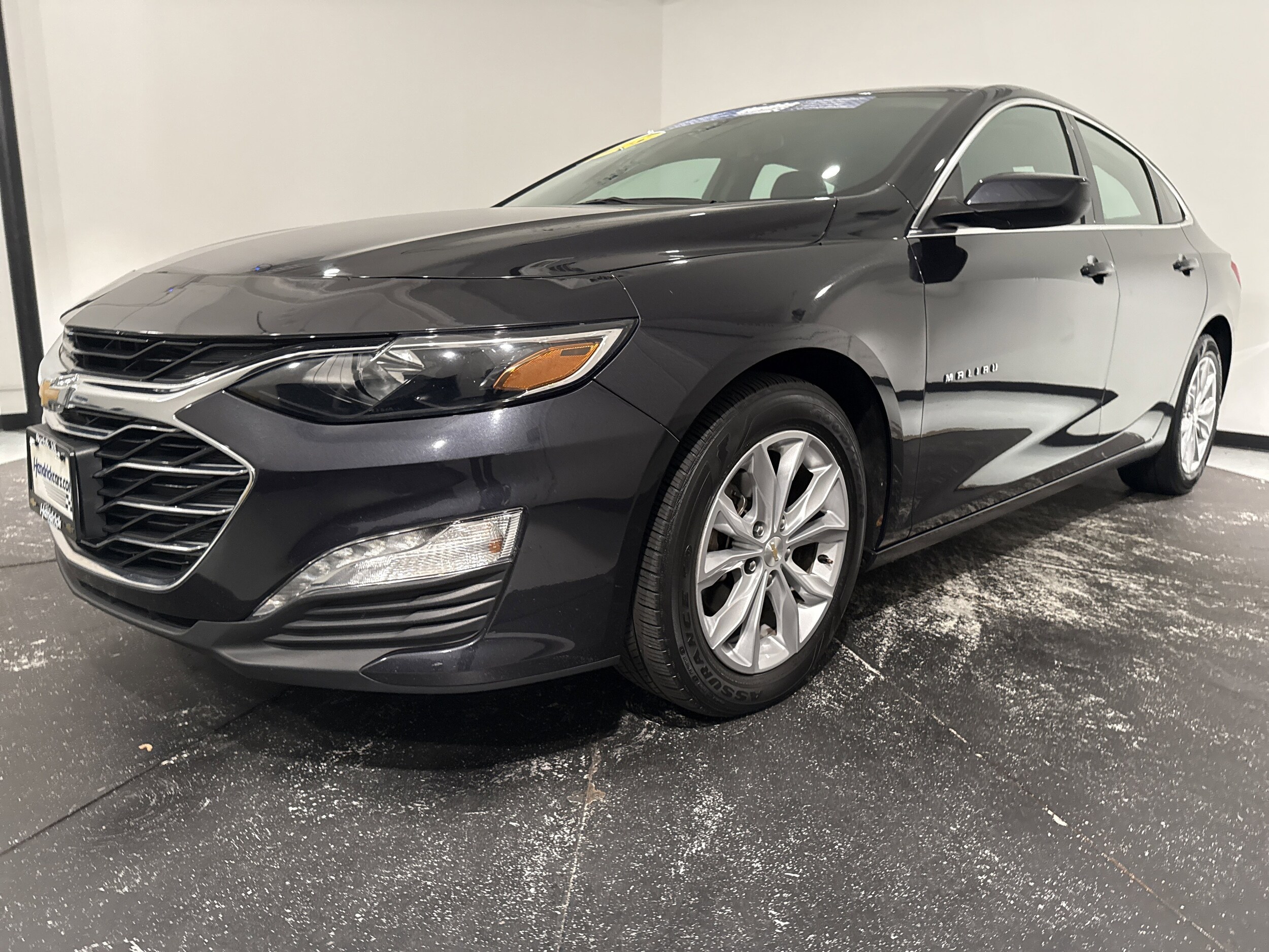 2023 Chevrolet Malibu 1LT photo 3