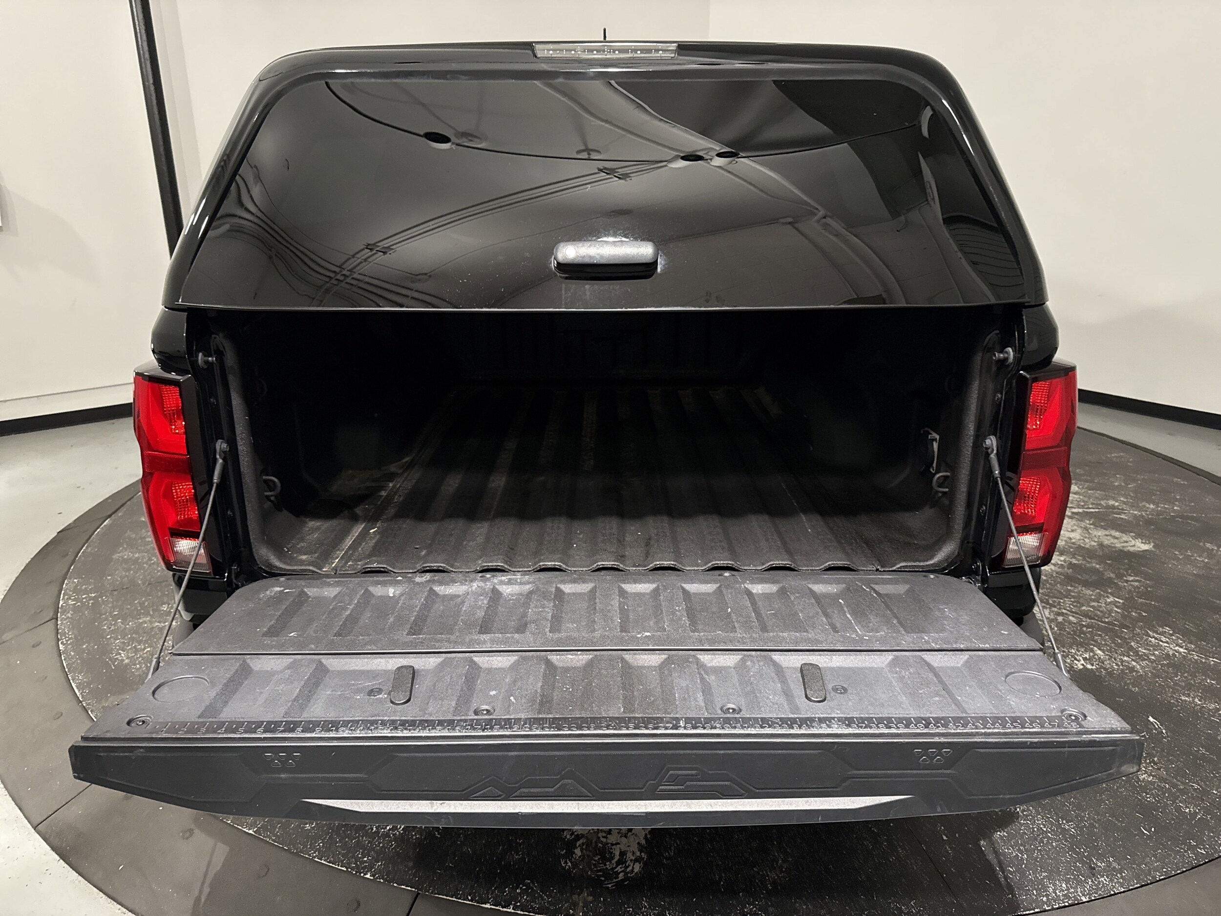 2023 Chevrolet Colorado 4WD Z71 photo 3