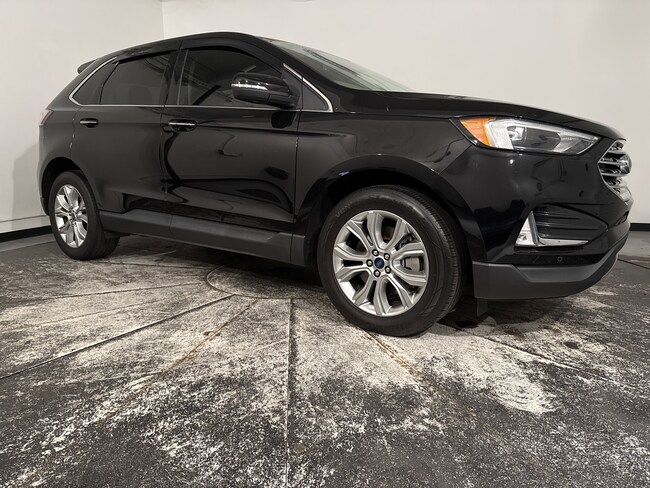 2022 Ford Edge Titanium SUV