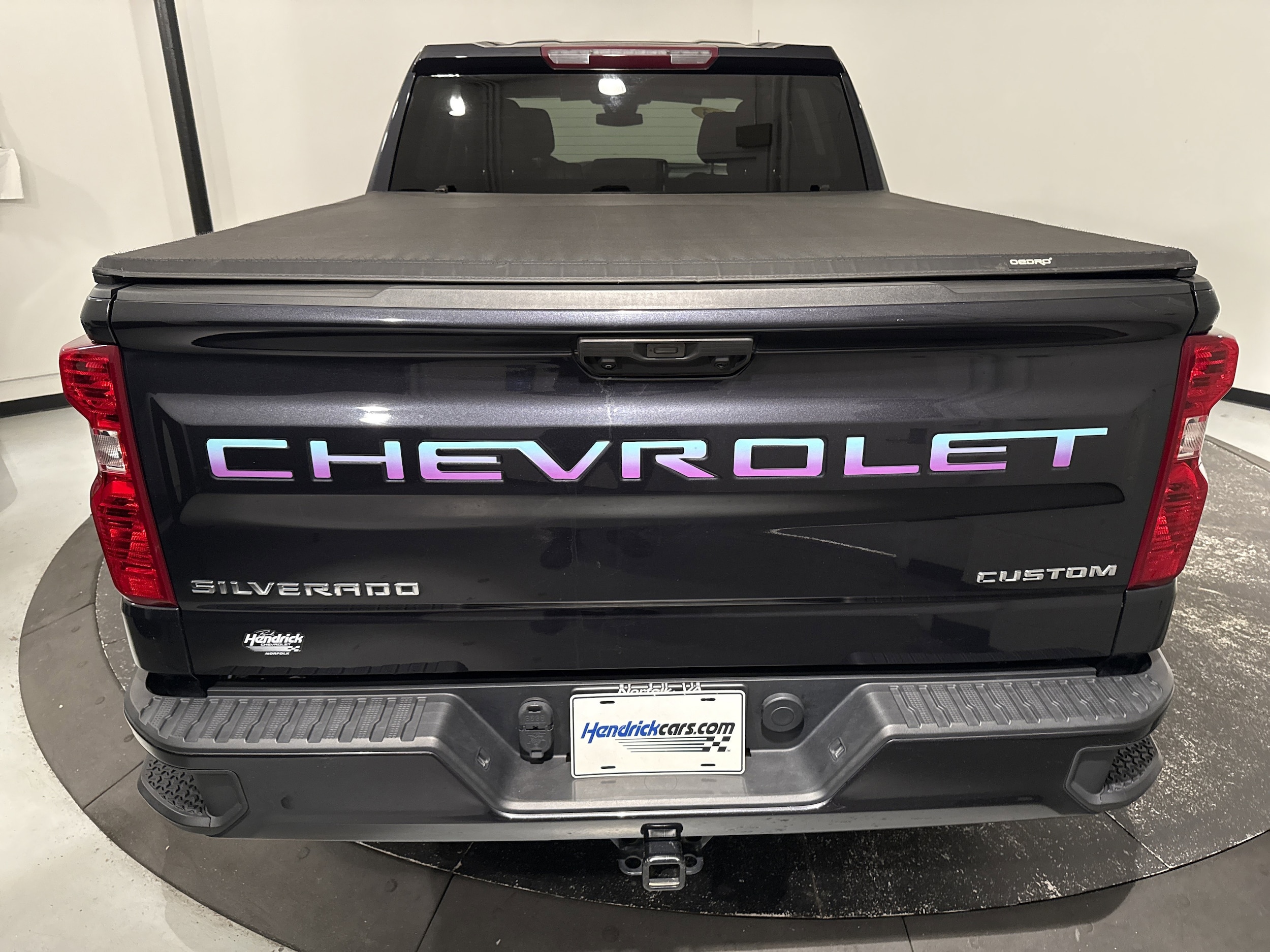 2023 Chevrolet Silverado 1500 Custom photo 3