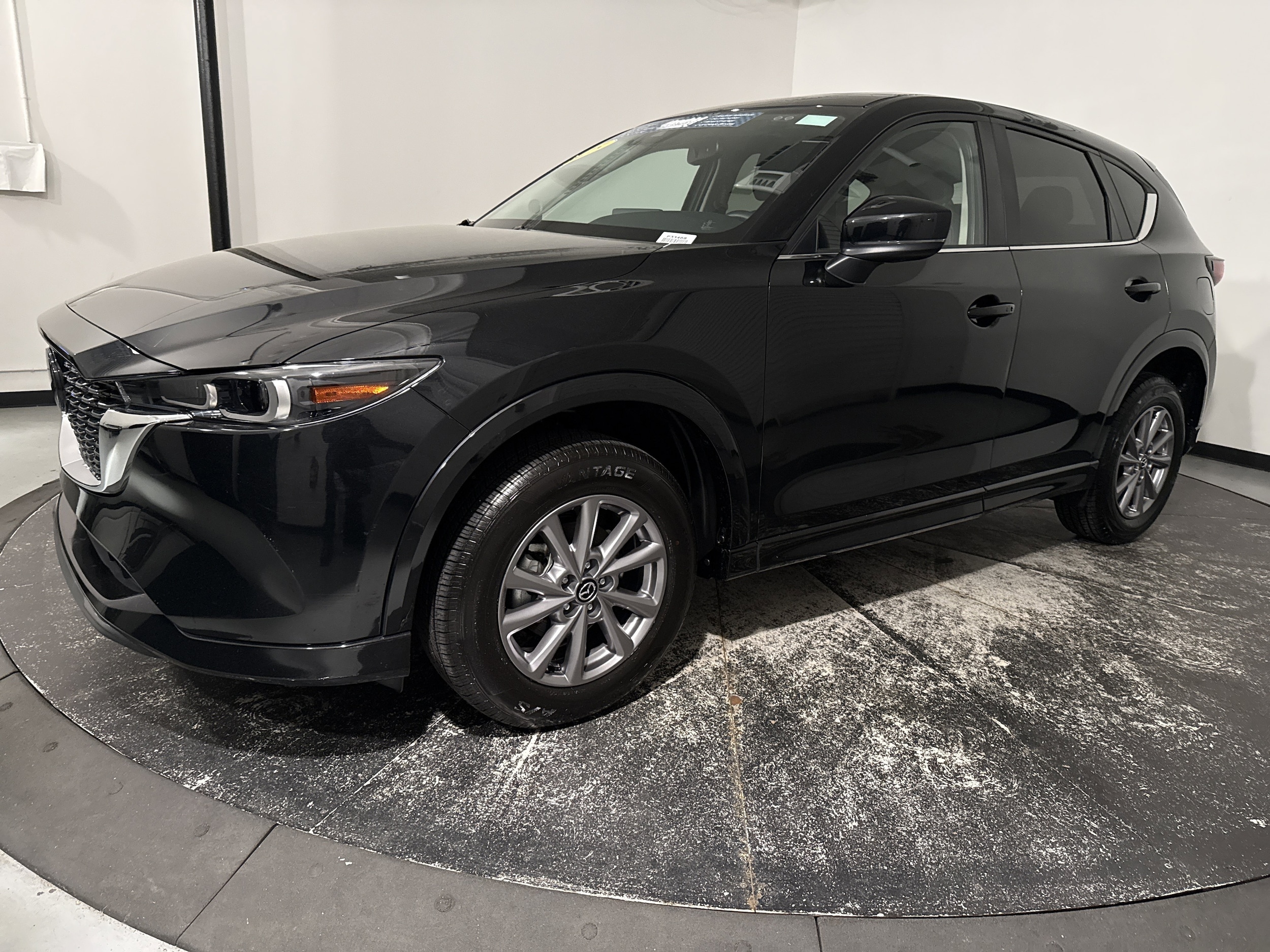 2025 Mazda CX-5 2.5 S Preferred Package photo 4