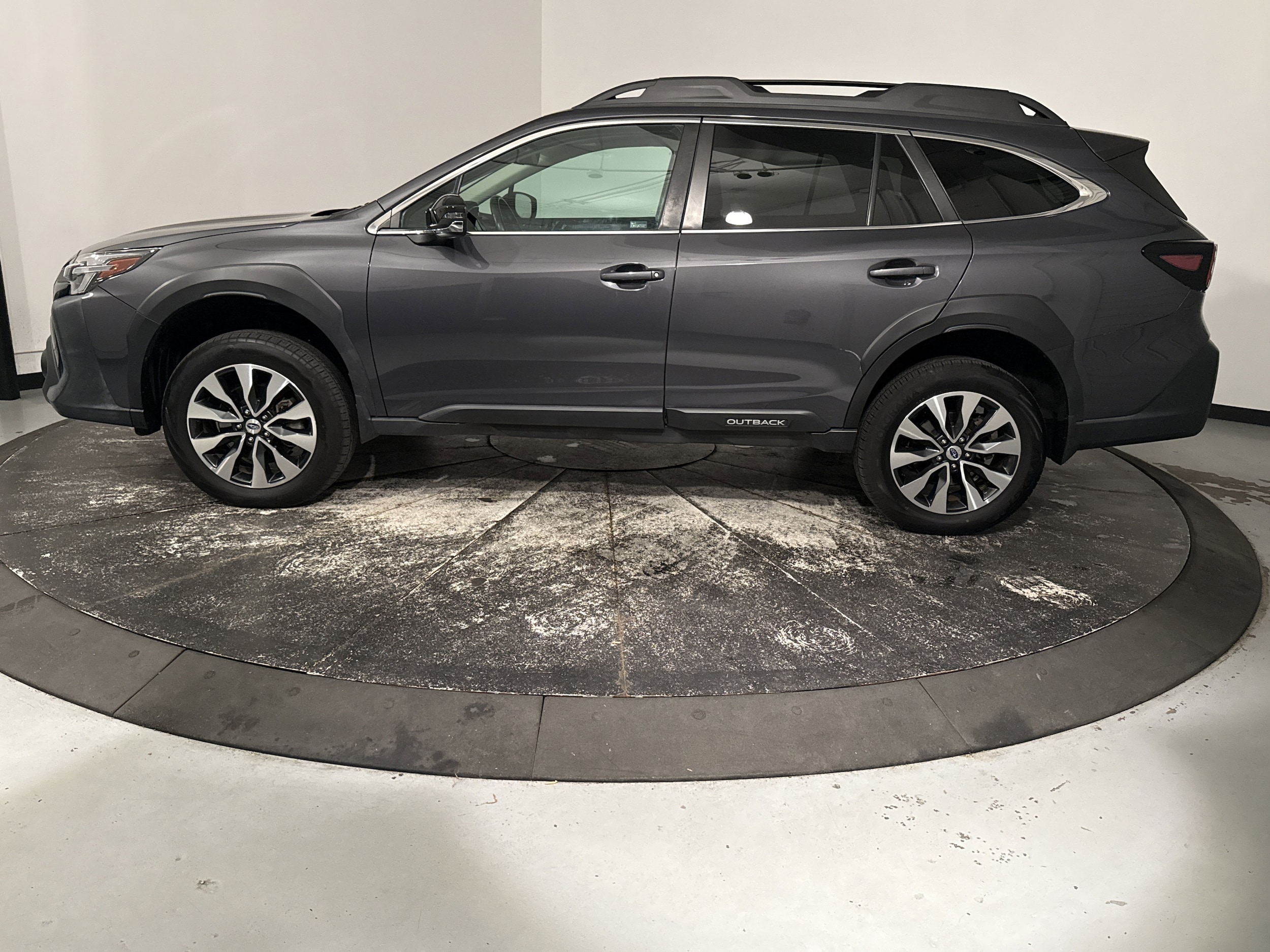 2023 Subaru Outback Limited XT photo 6
