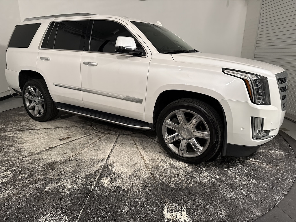Used 2019 CADILLAC Escalade Luxury SUV