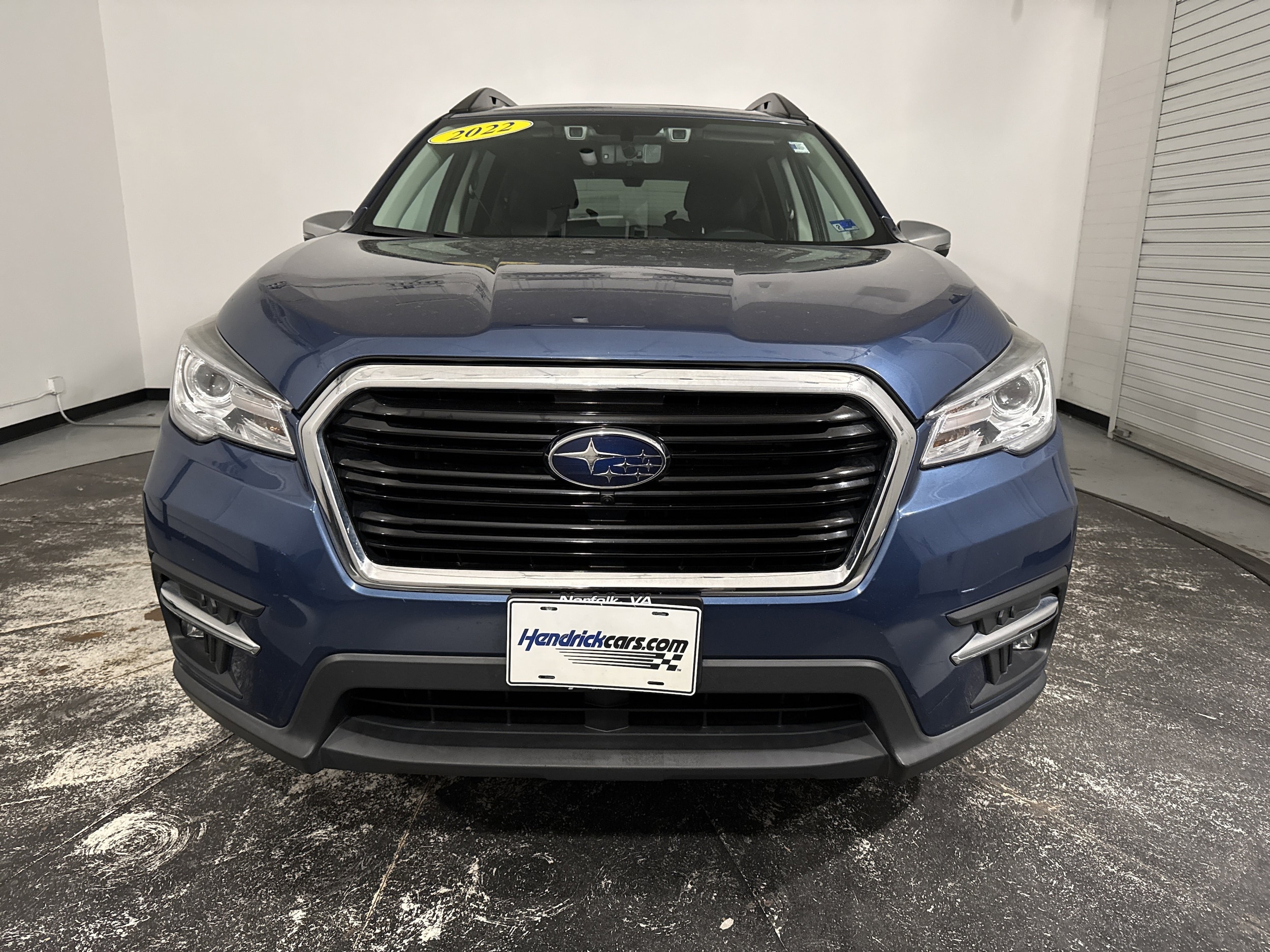 2022 Subaru Ascent Touring photo 2
