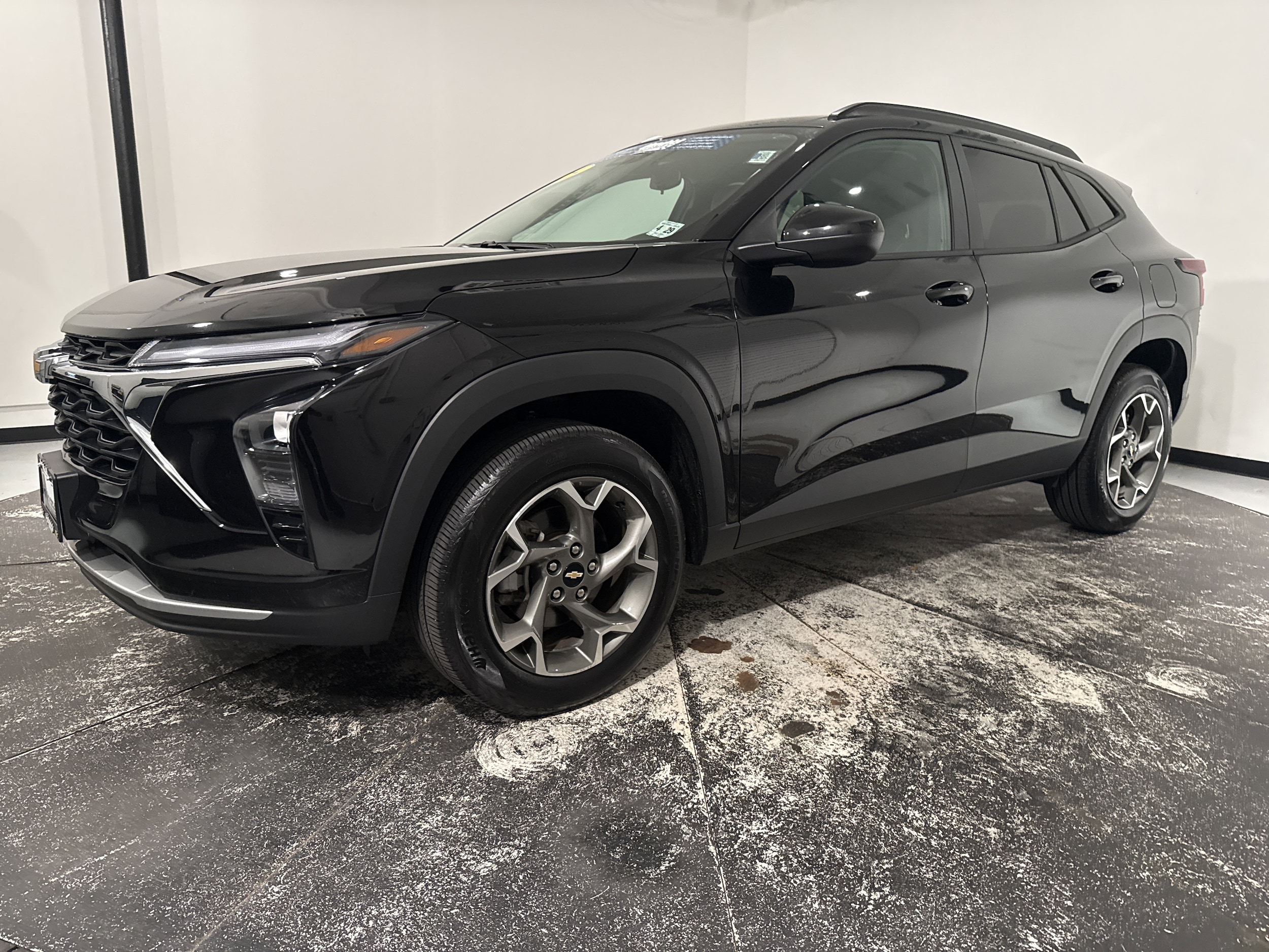 2025 Chevrolet Trax photo 4