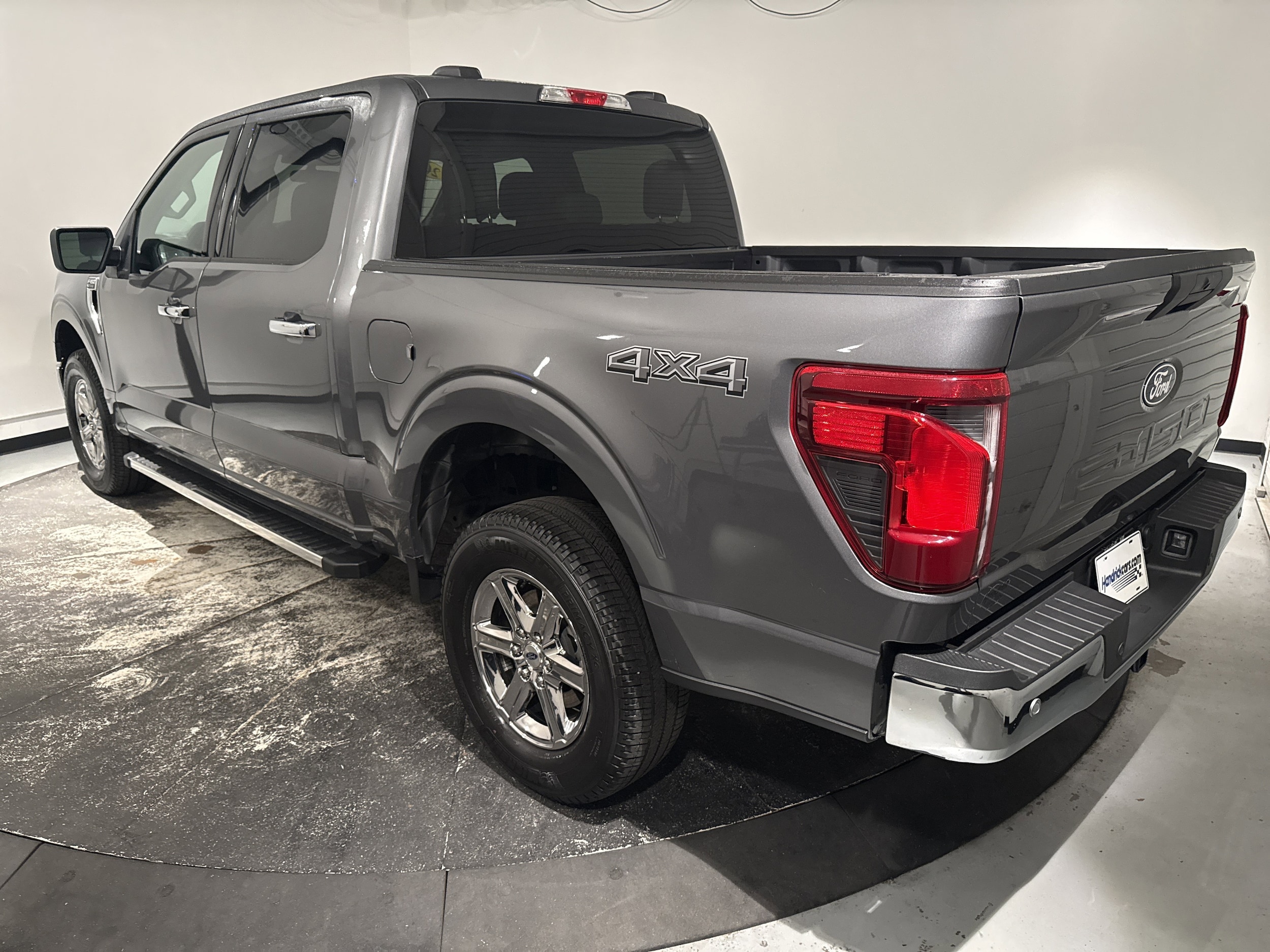 2025 Ford F-150 XLT photo 6
