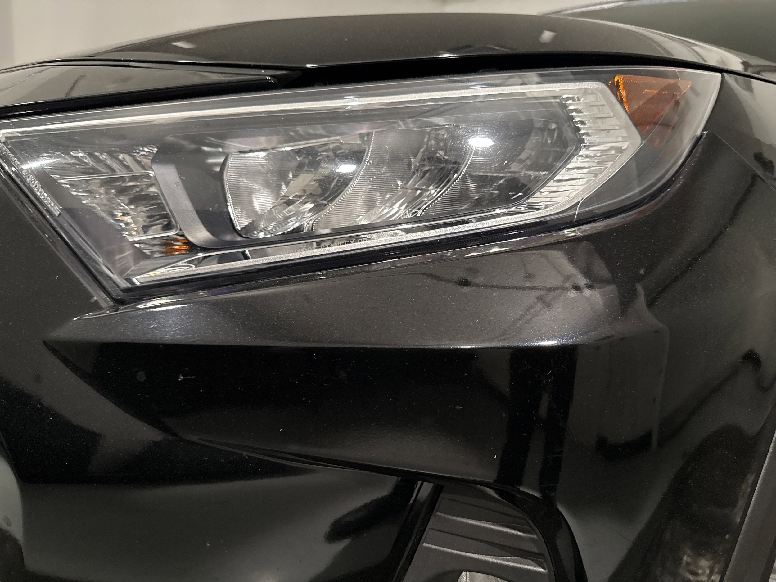 2021 Toyota RAV4 XLE photo 5