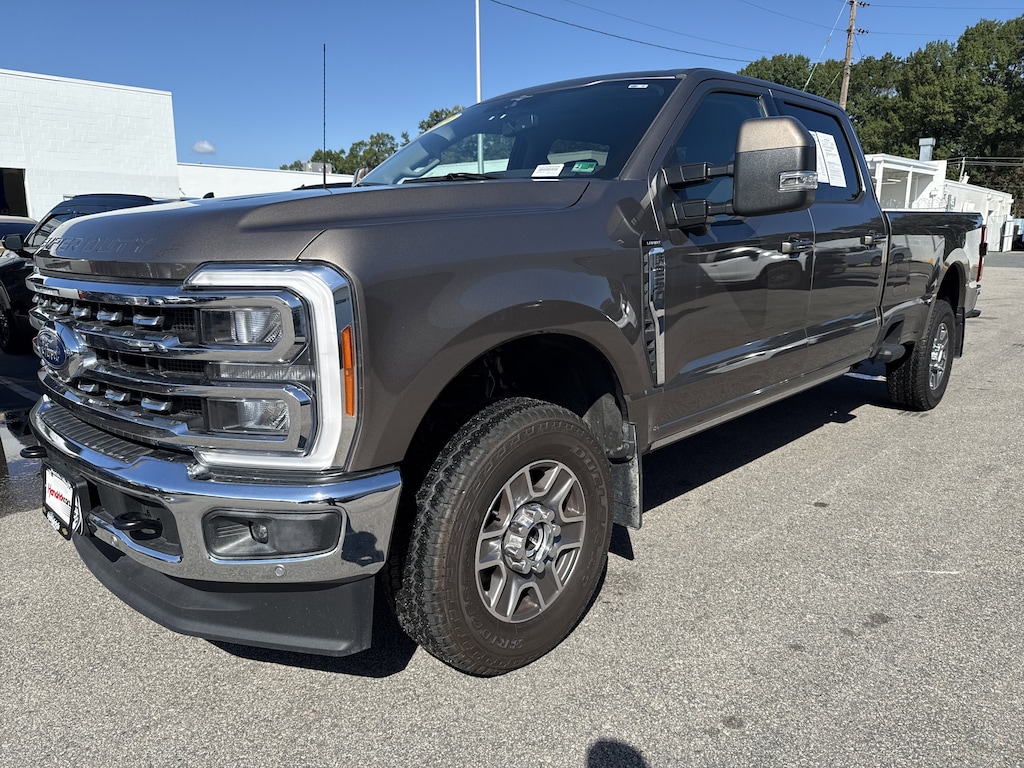 Used 2023 Ford Super Duty F-250 SRW LARIAT Pickup
