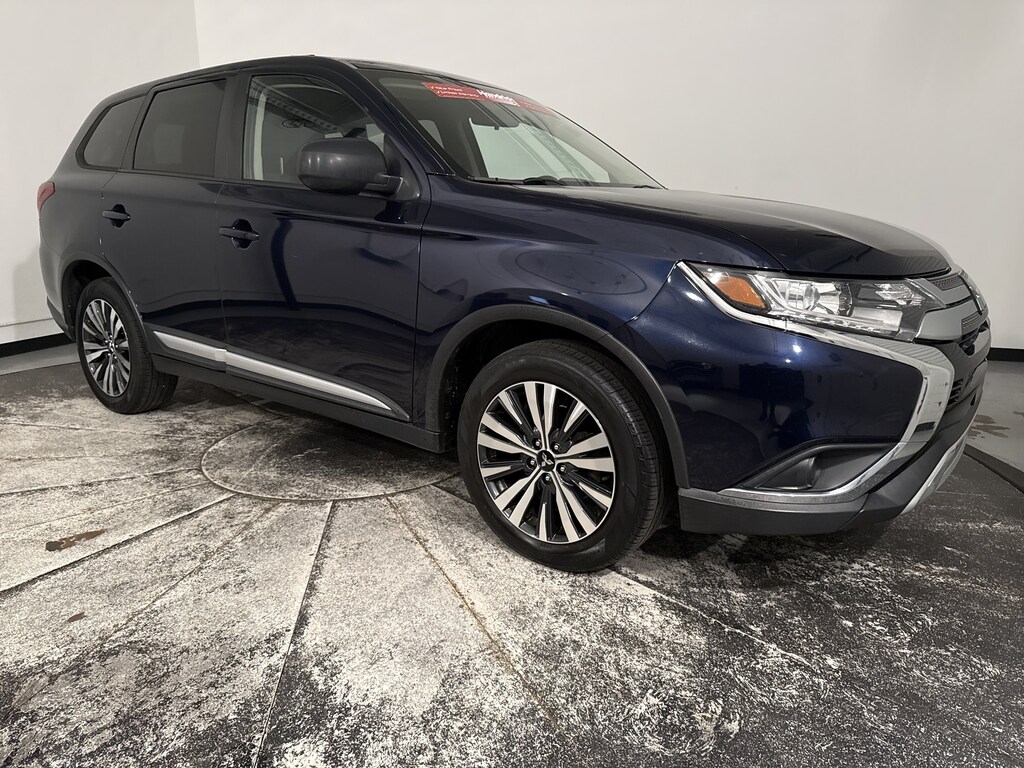 Used 2020 Mitsubishi Outlander ES SUV