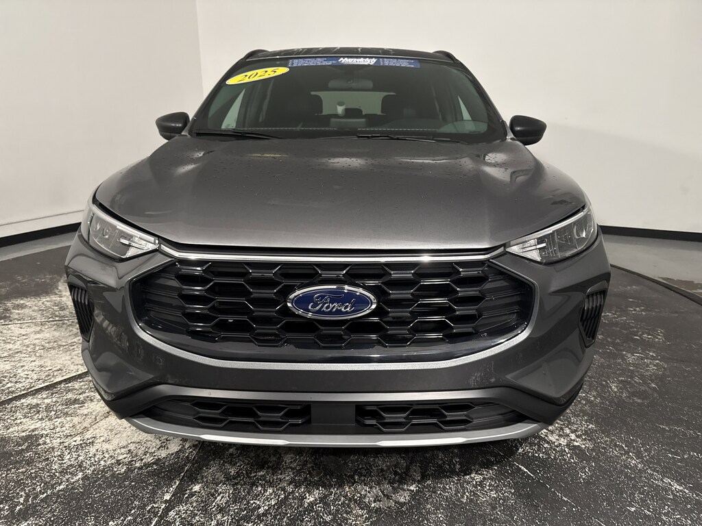 Used 2025 Ford Escape  SUV
