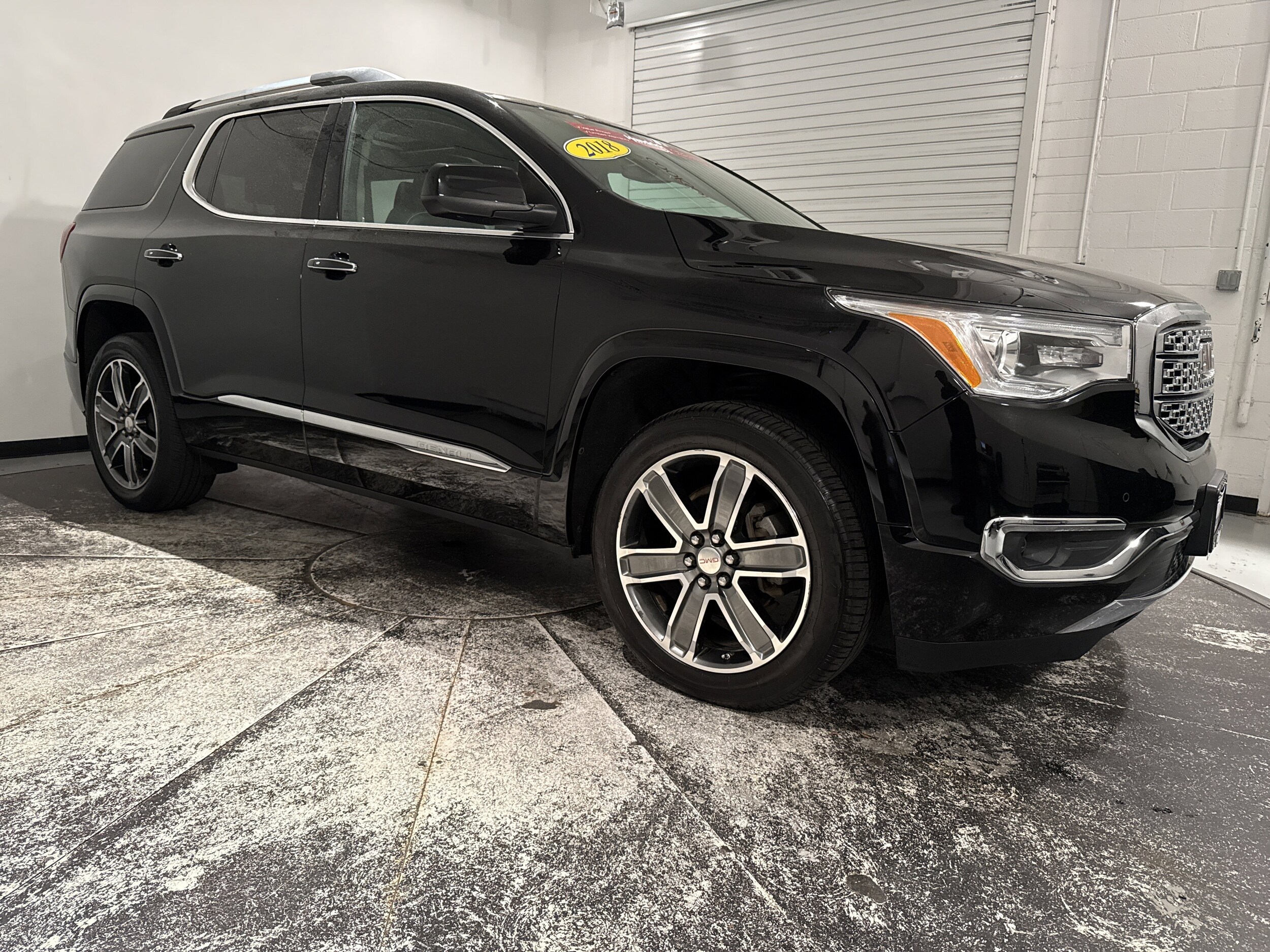2018 GMC Acadia Denali photo 4