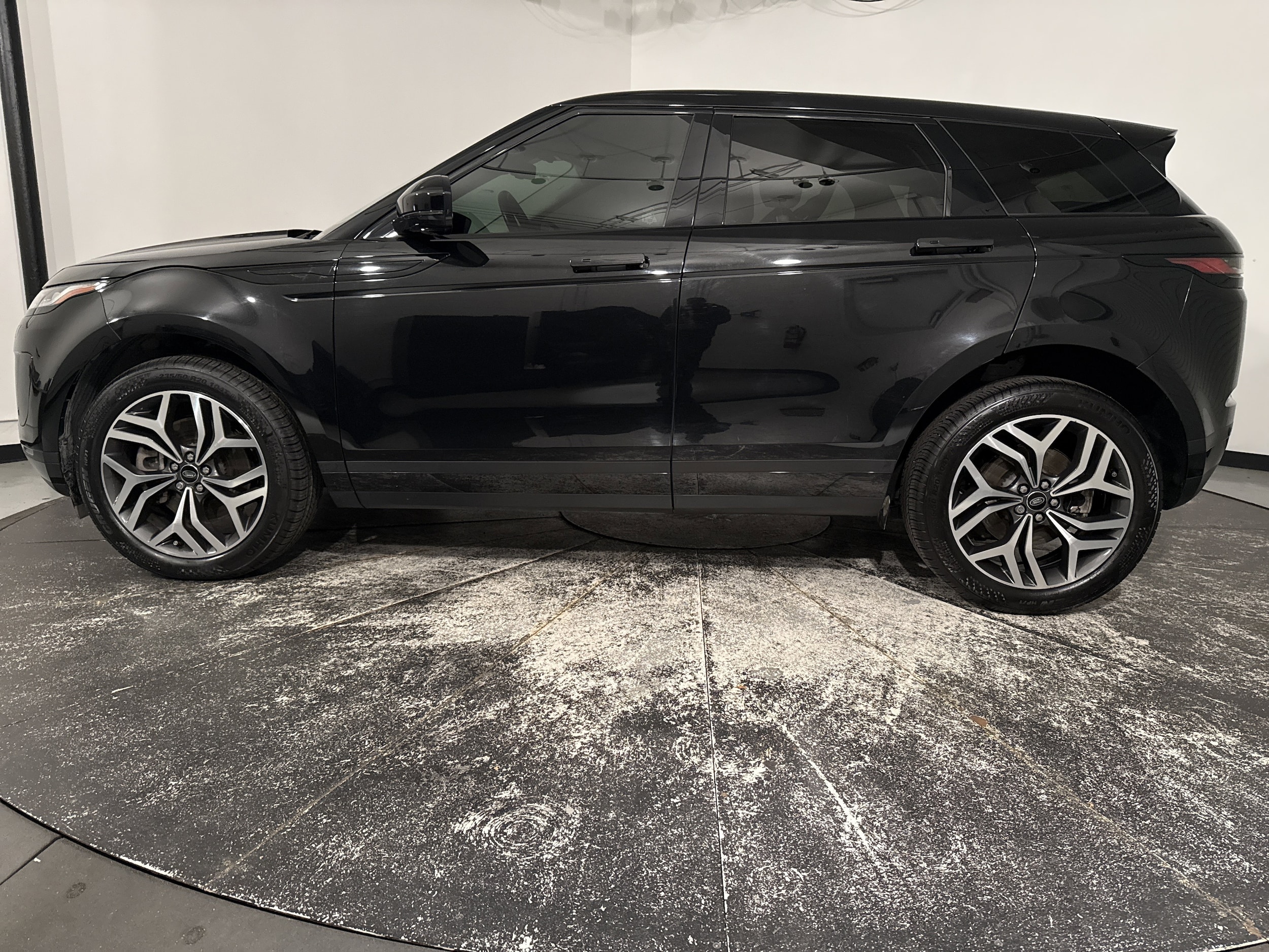 2023 Land Rover Range Rover Evoque SE photo 5