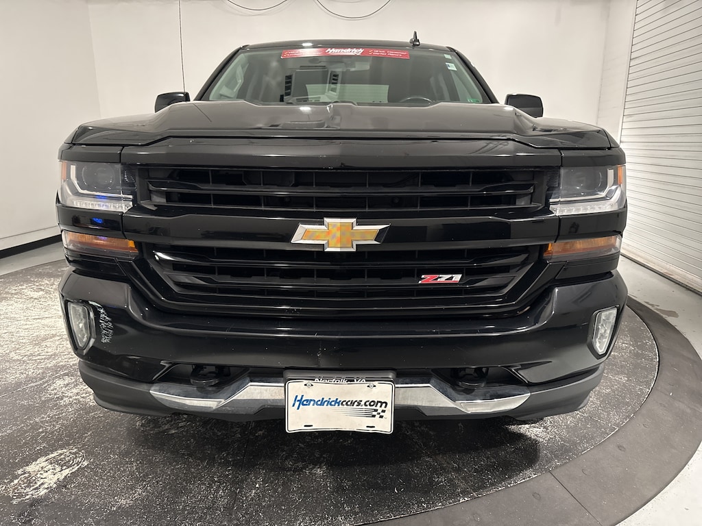 Used 2017 Chevrolet Silverado 1500 LT Pickup