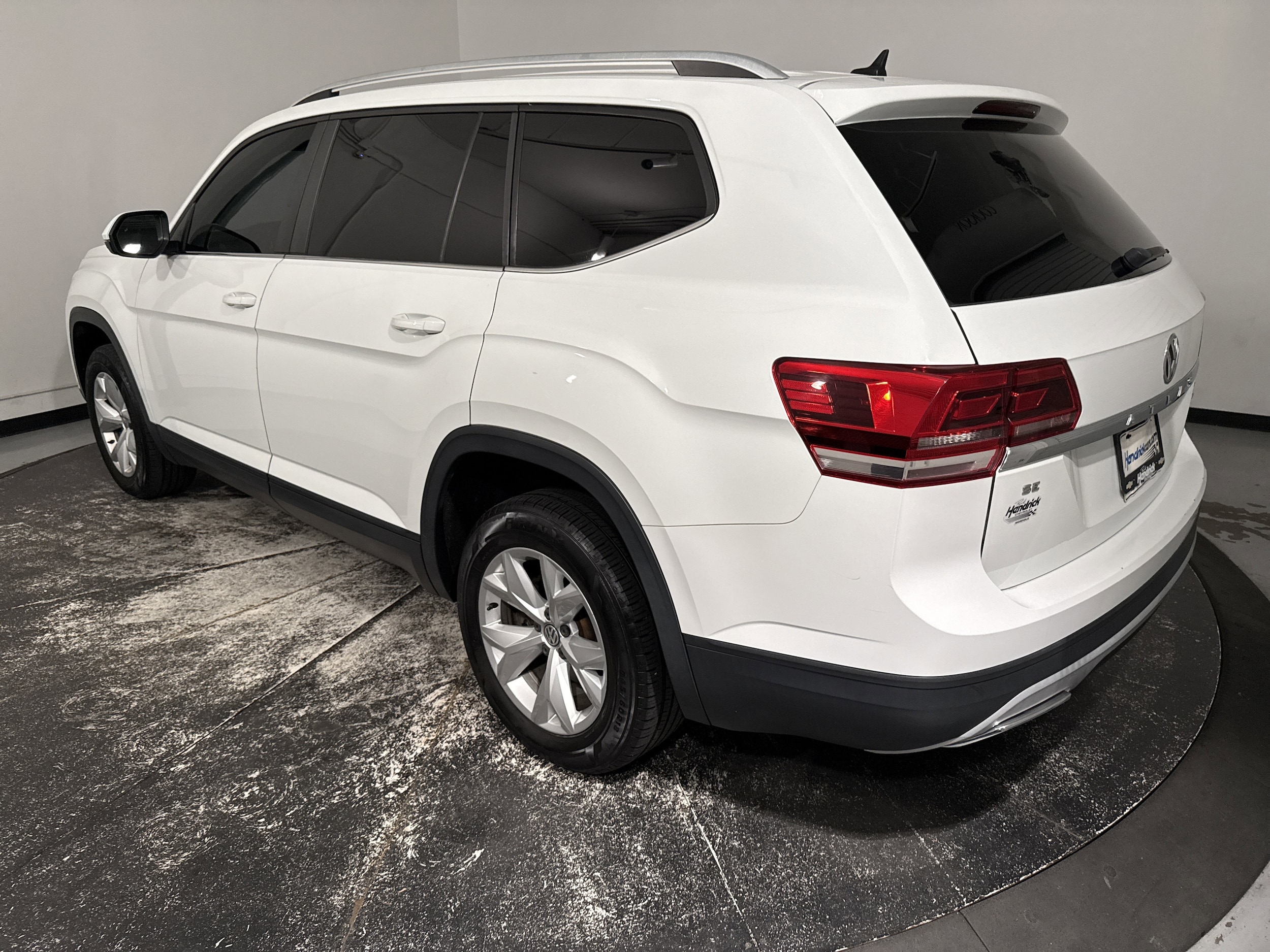 2018 Volkswagen Atlas 3.6L V6 SE photo 3