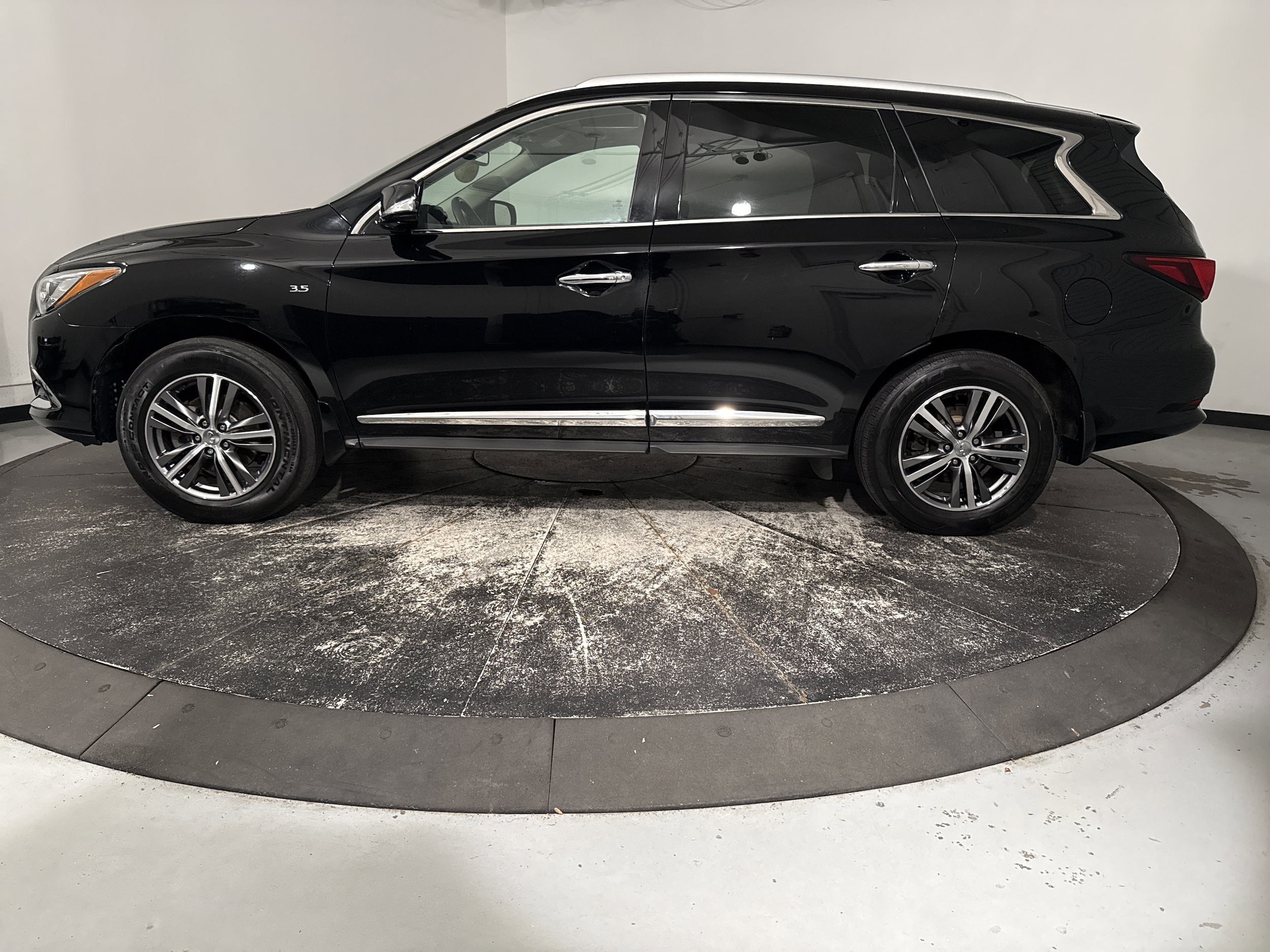 2020 INFINITI QX60 LUXE photo 6