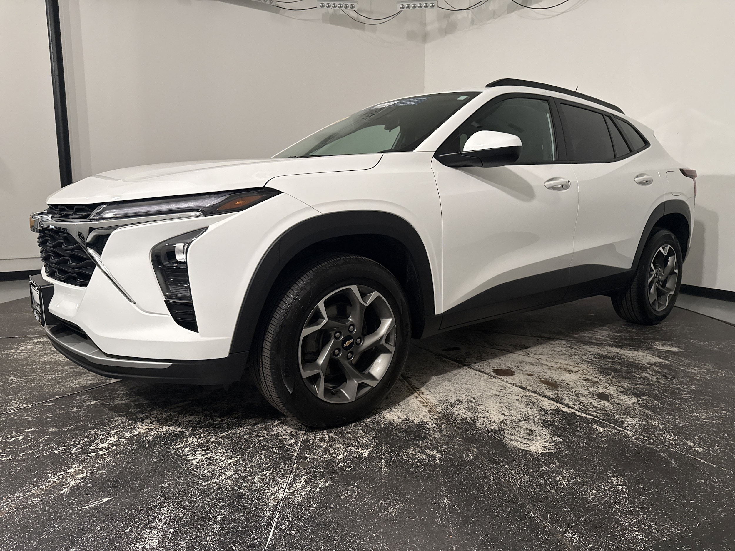 2024 Chevrolet Trax LT photo 4