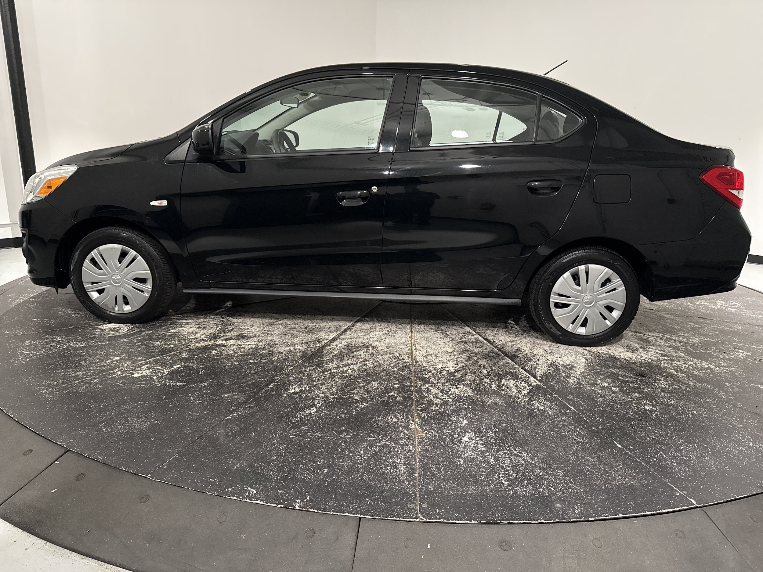 2020 Mitsubishi Mirage G4 ES photo 6