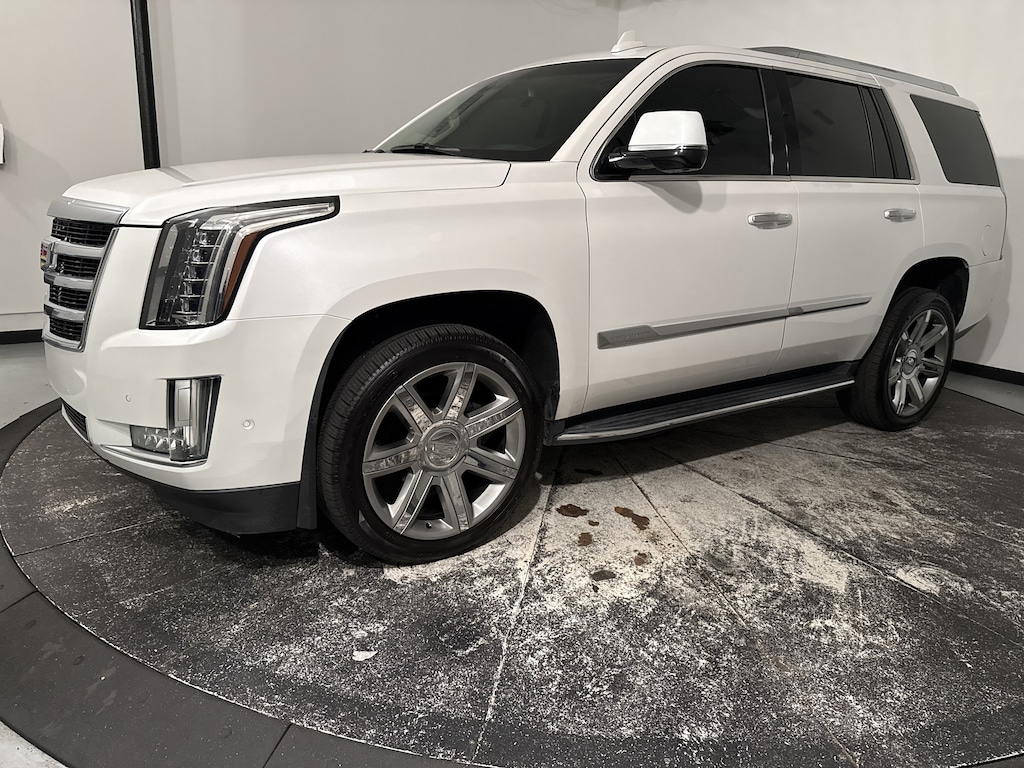 Used 2019 CADILLAC Escalade Luxury SUV