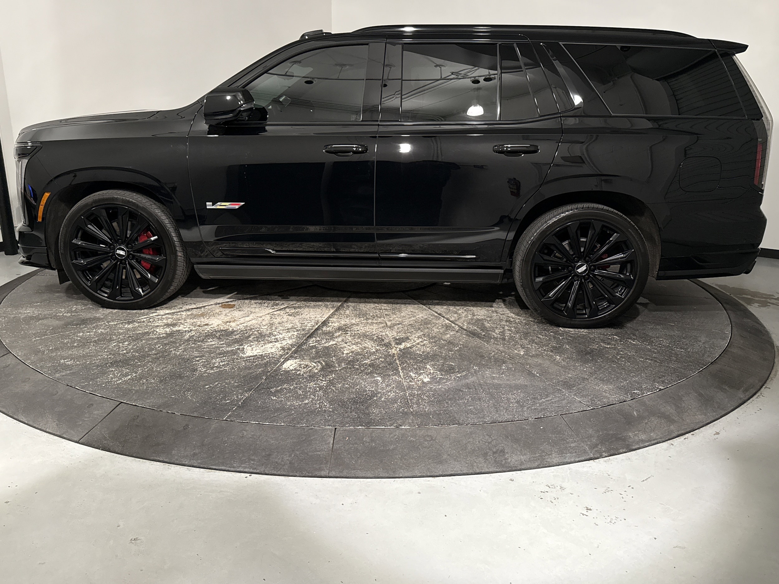 2025 CADILLAC Escalade AWD V-Series photo 5