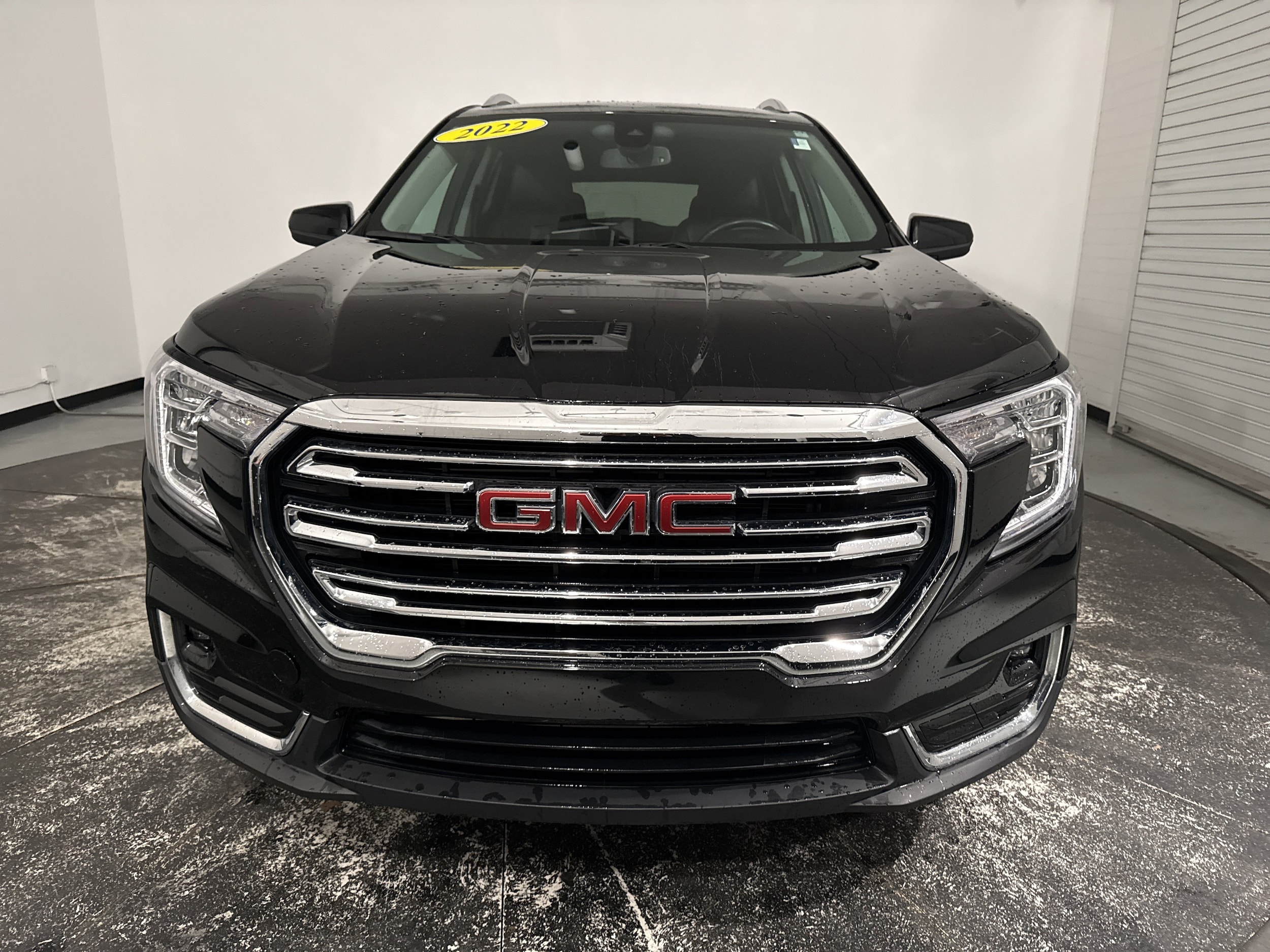 2022 GMC Terrain SLT photo 2