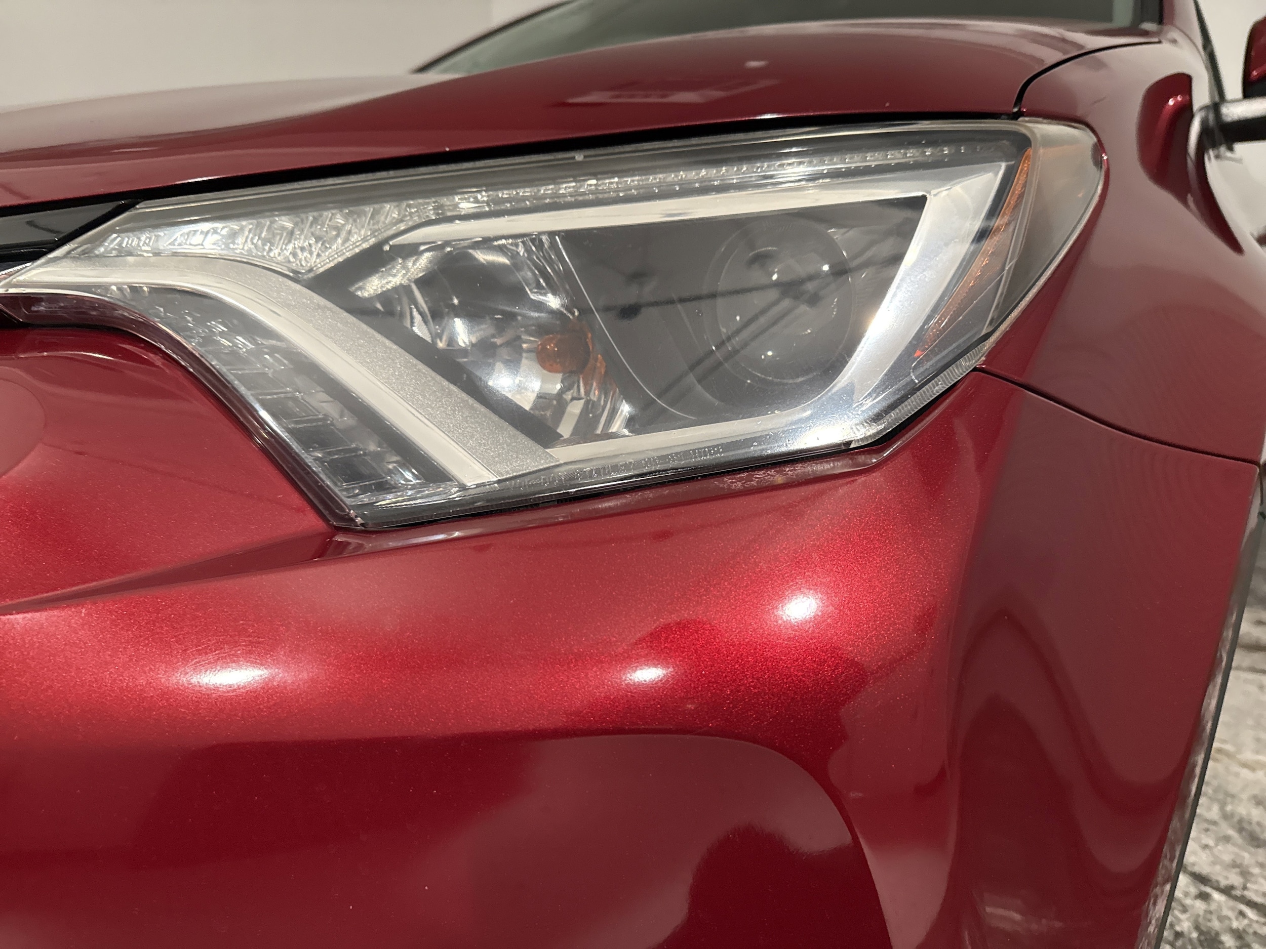 2018 Toyota RAV4 XLE photo 4